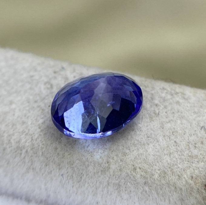 Super Amazing Natural Top Color Tanzanite Oval Shape Cut Stone 1.91 Carat