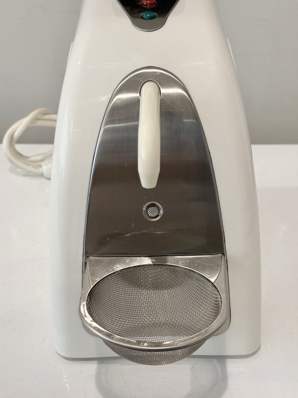 GemOro Brilliant Spa Jewelry Steam Cleaner W/ Strainer Basket, Funnel, Cup