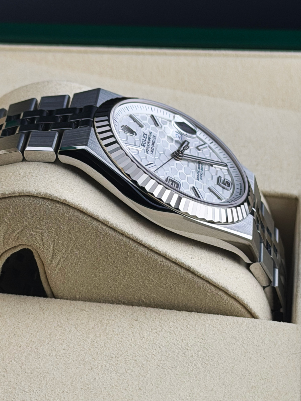 2026 Rolex Land-Dweller 40MM White “Honeycomb” Dial (127334)