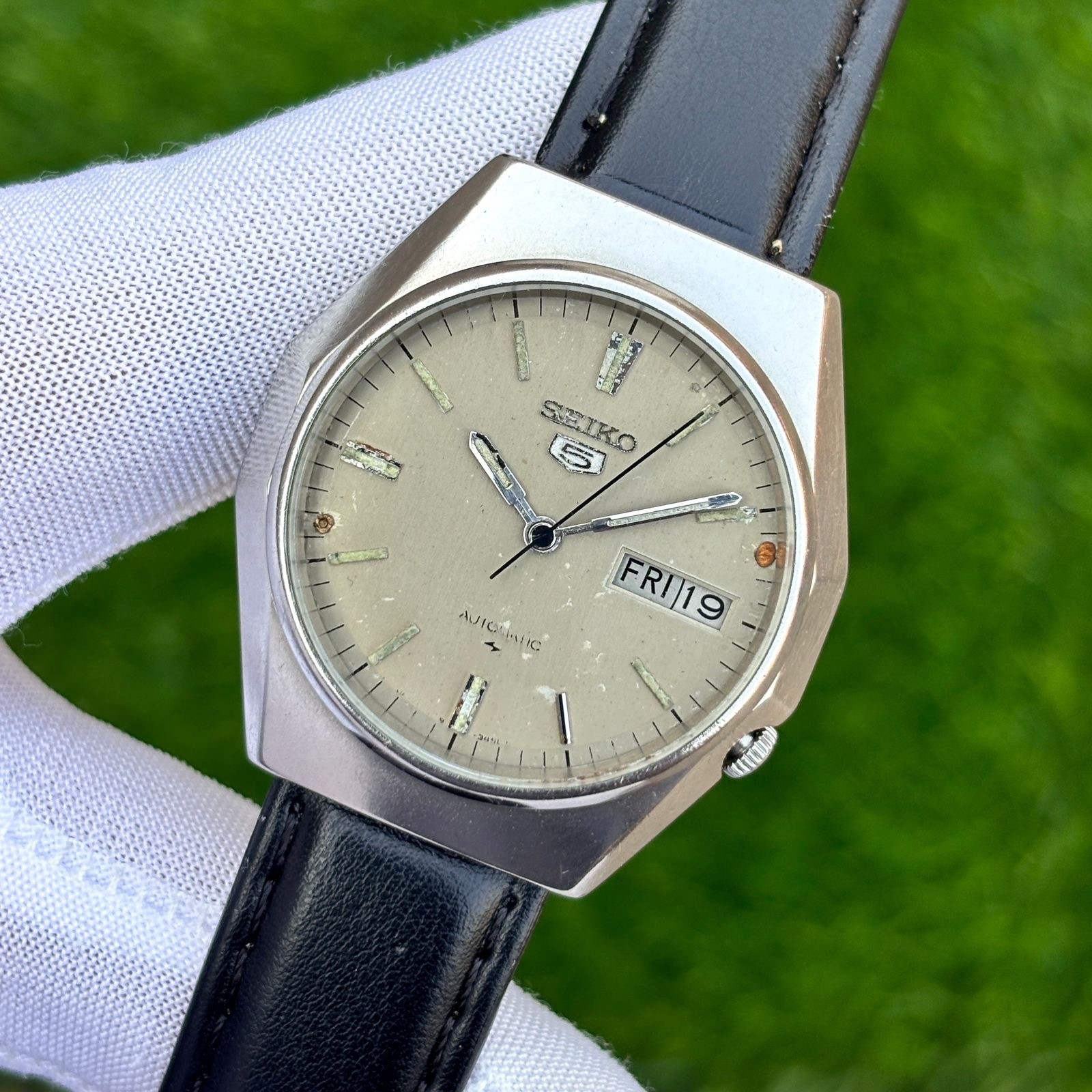 Vintage Seiko 5 Soft Skin Dial Automatic Japan Made Men’s Watch 7009-8830