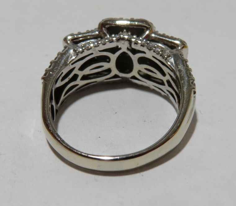 14K WG EMERALD CUT & ROUND CLUSTER ENGAGEMENT RING 1.00 tcw SZ 8.5 7.84g(G133479