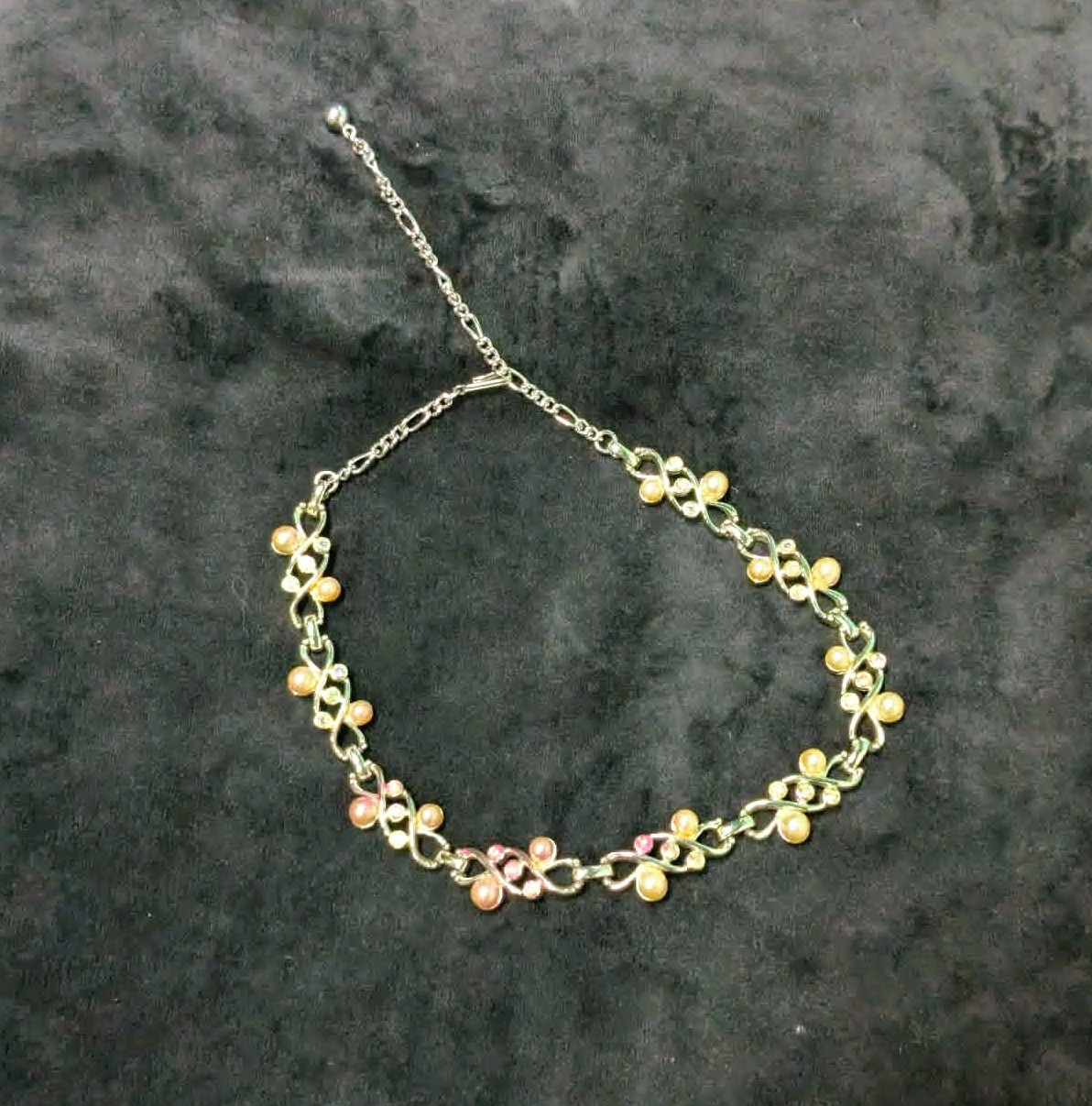 Vintage Pastel Pearls and Rhinestone Choker Necklace Fashion Jewelry