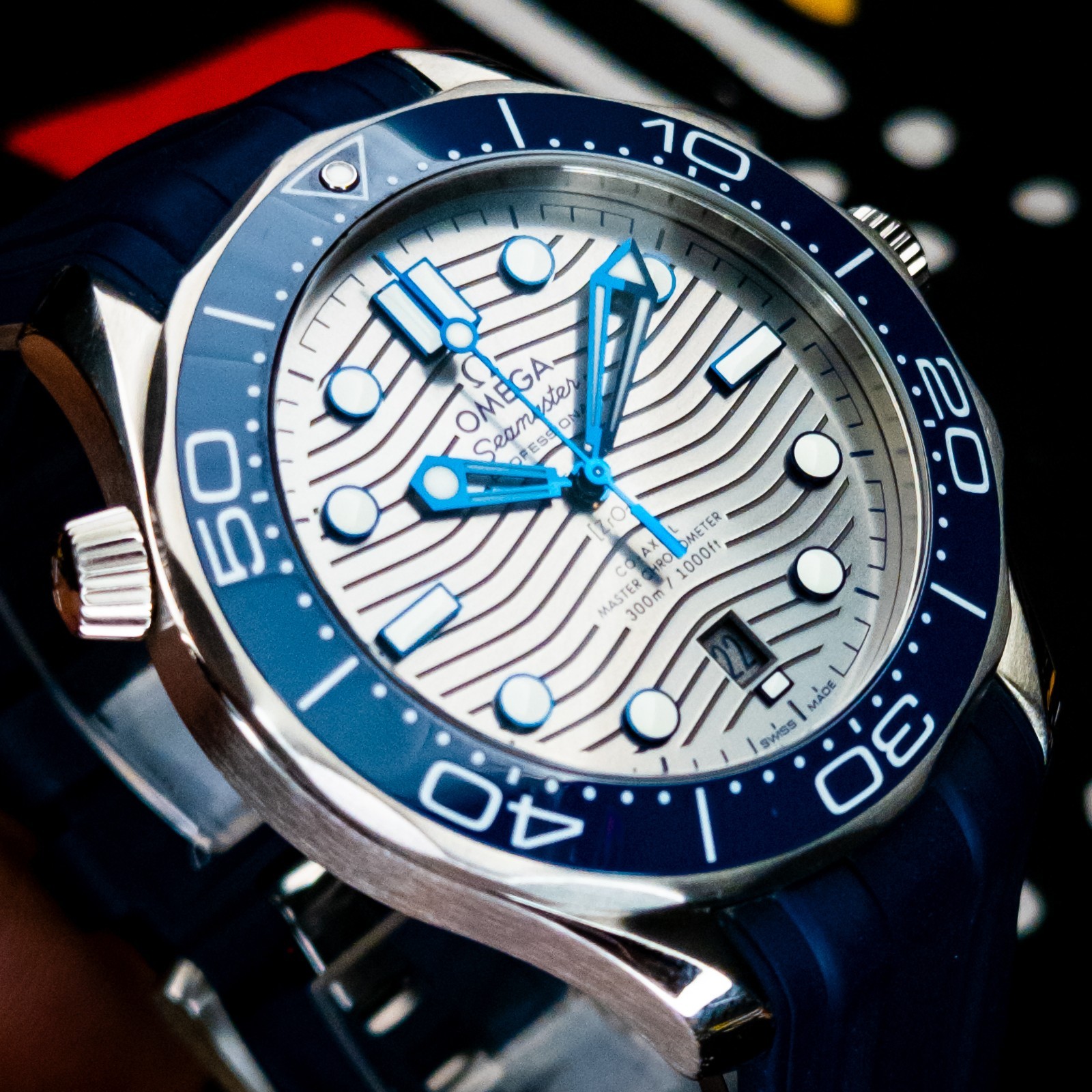 2023 OMEGA SEAMASTER 300M 42MM GREY 210.32.42.20.06.001 B&P Warranty to 09/2028