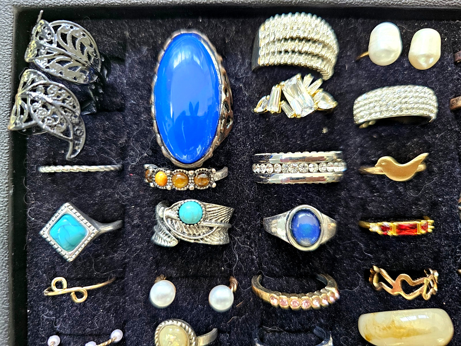 Lot of 127 RINGS Fashion Cocktail Vtg – Modern Statement Rhinestone Some Signed