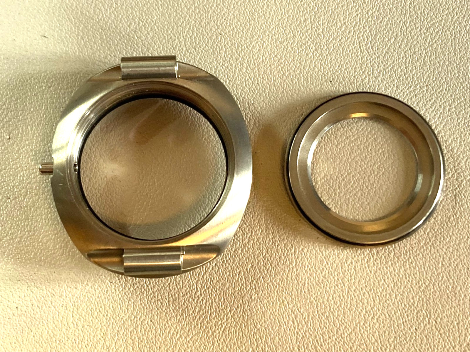 Oris TT3 7589 Titanium Day Date Automatic watch case NOS see description