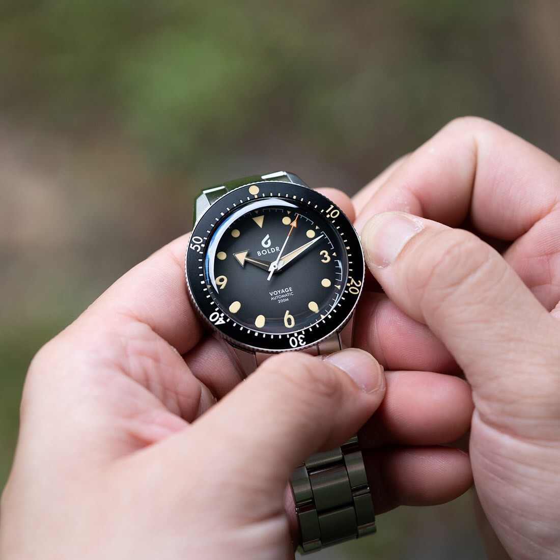 BOLDR VOYAGE MEDIT Automatico Acciaio Nero Giallo Zaffiro Orologio Uomo