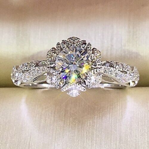 Vintage Style Christmas Ring Silver Plated Engagement Band 1.55 Ct CZ Snowflake