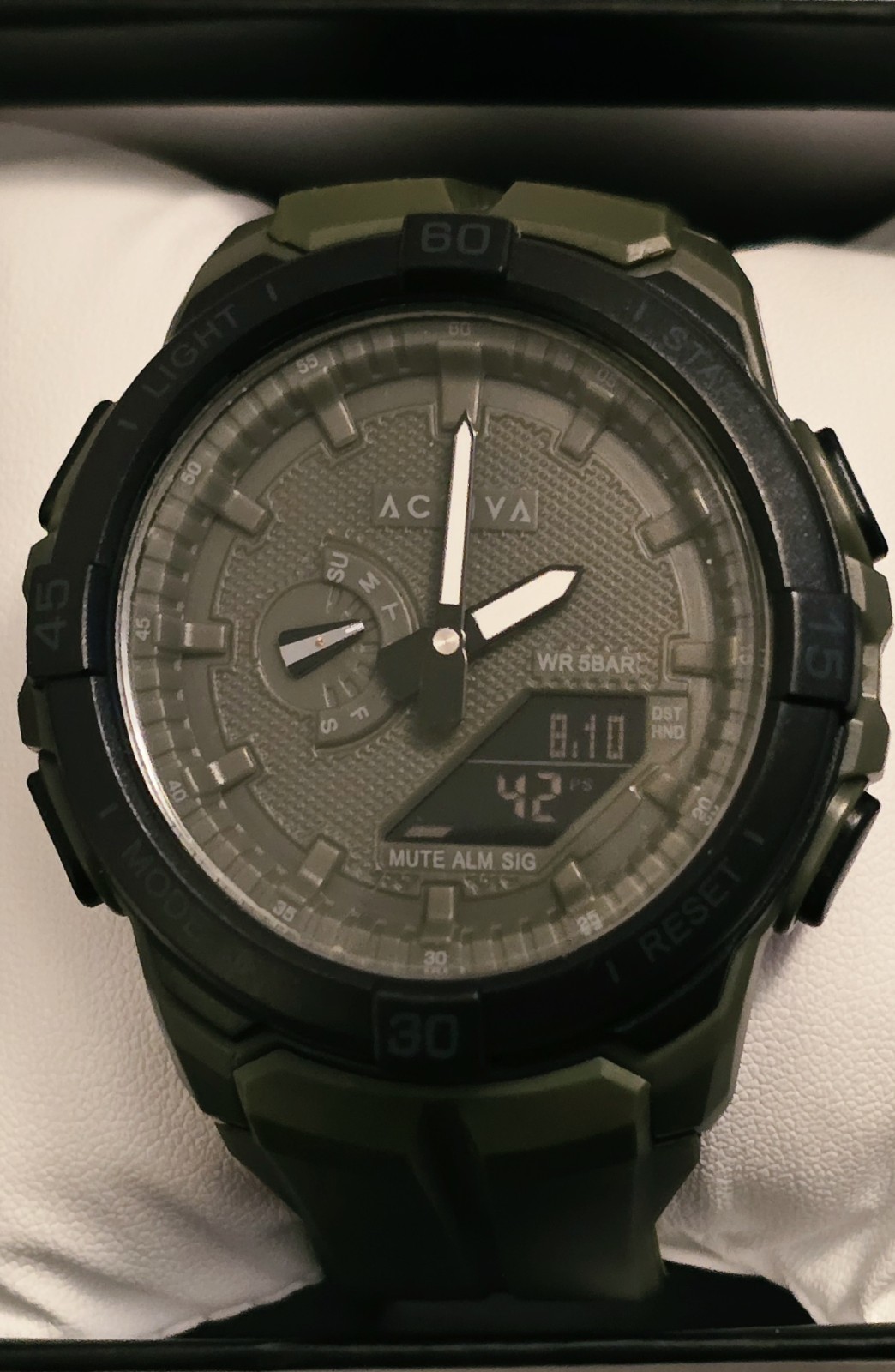 Activa X Invicta Spry Digital Essentials Men 53mm Army Green ACW2583-005