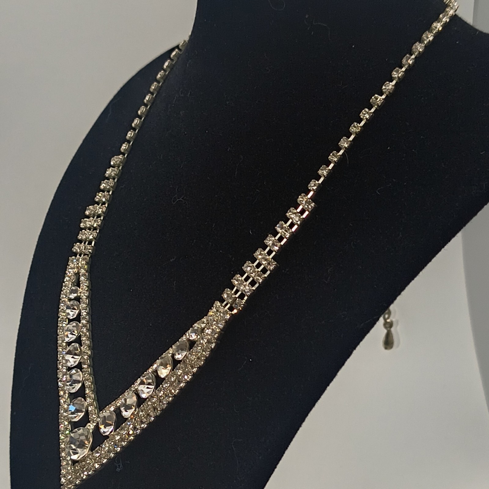 Silver Tone V Pendant Statement Necklace White Crystal Rhinestone Adjustable