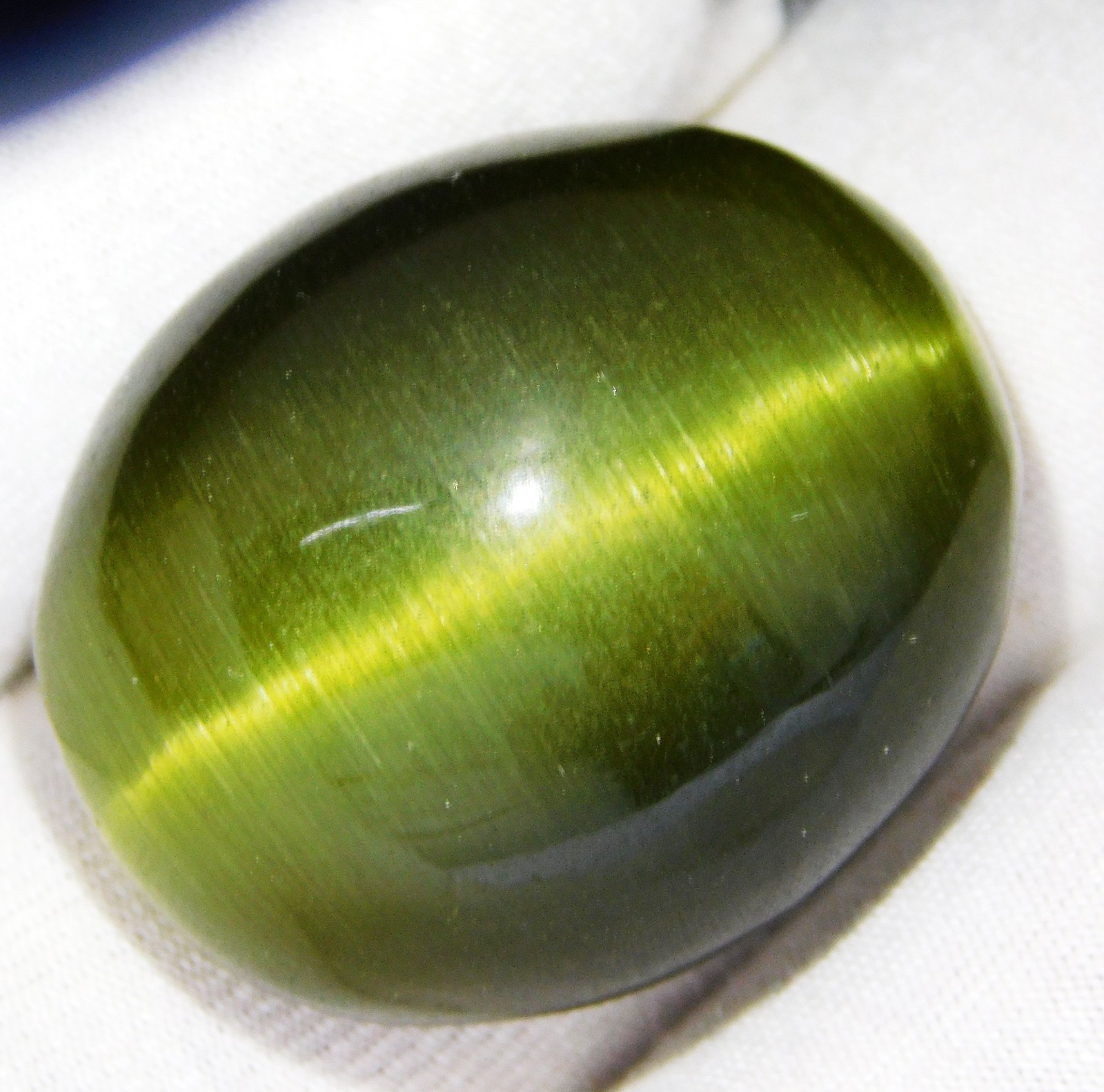 87.55 Ct Natural Chrysoberyl Olive Green Cats Eye Cabochon Loose Gemstone