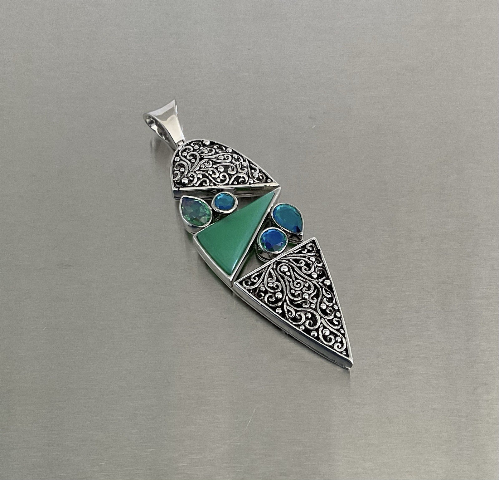 Sajen Chrysoprase, Rainbow Paraiba Quartz Pendant 3.00 CTW 925 Sterling Silver