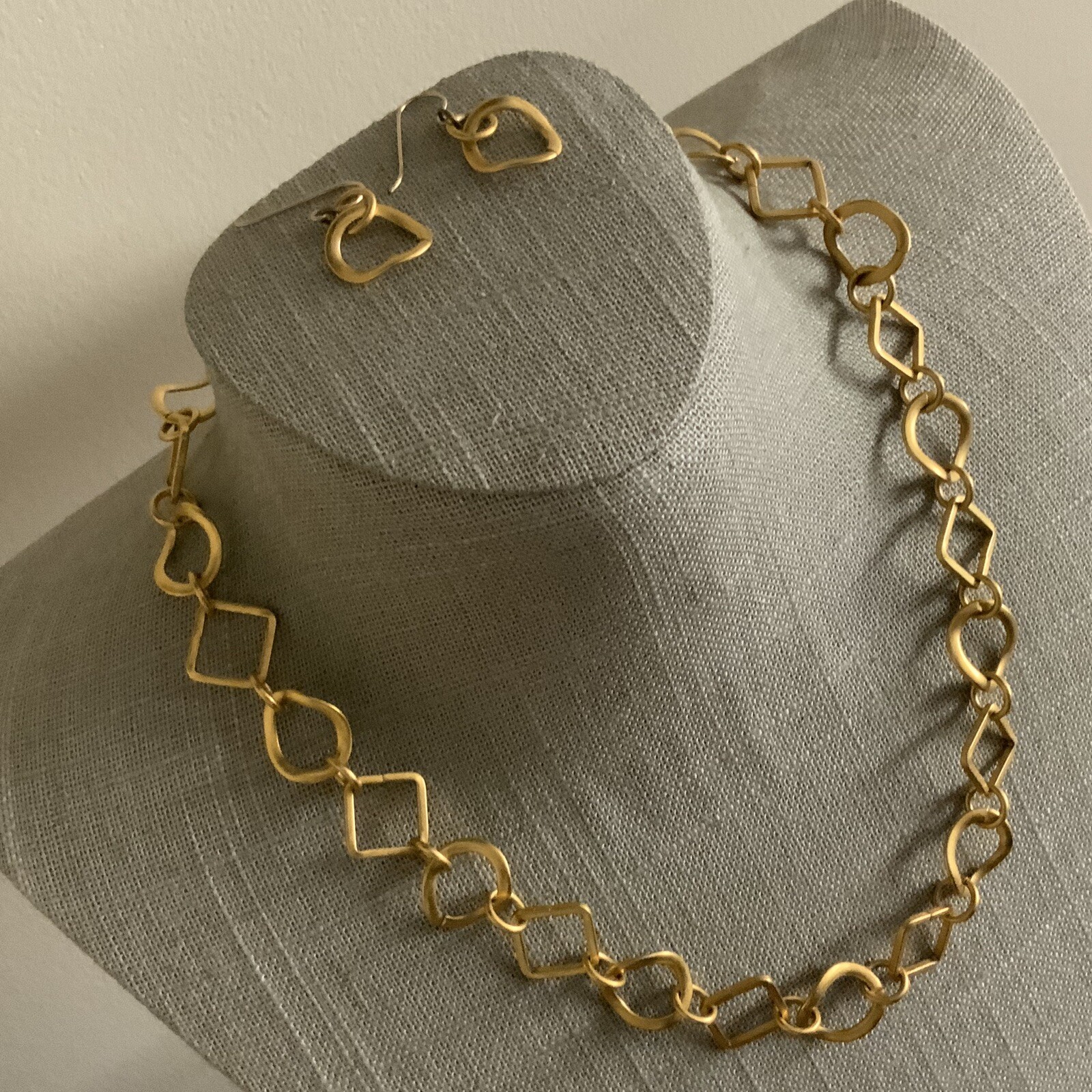Satin gold tone Heartstrand geometric square link chain and pierced earrings