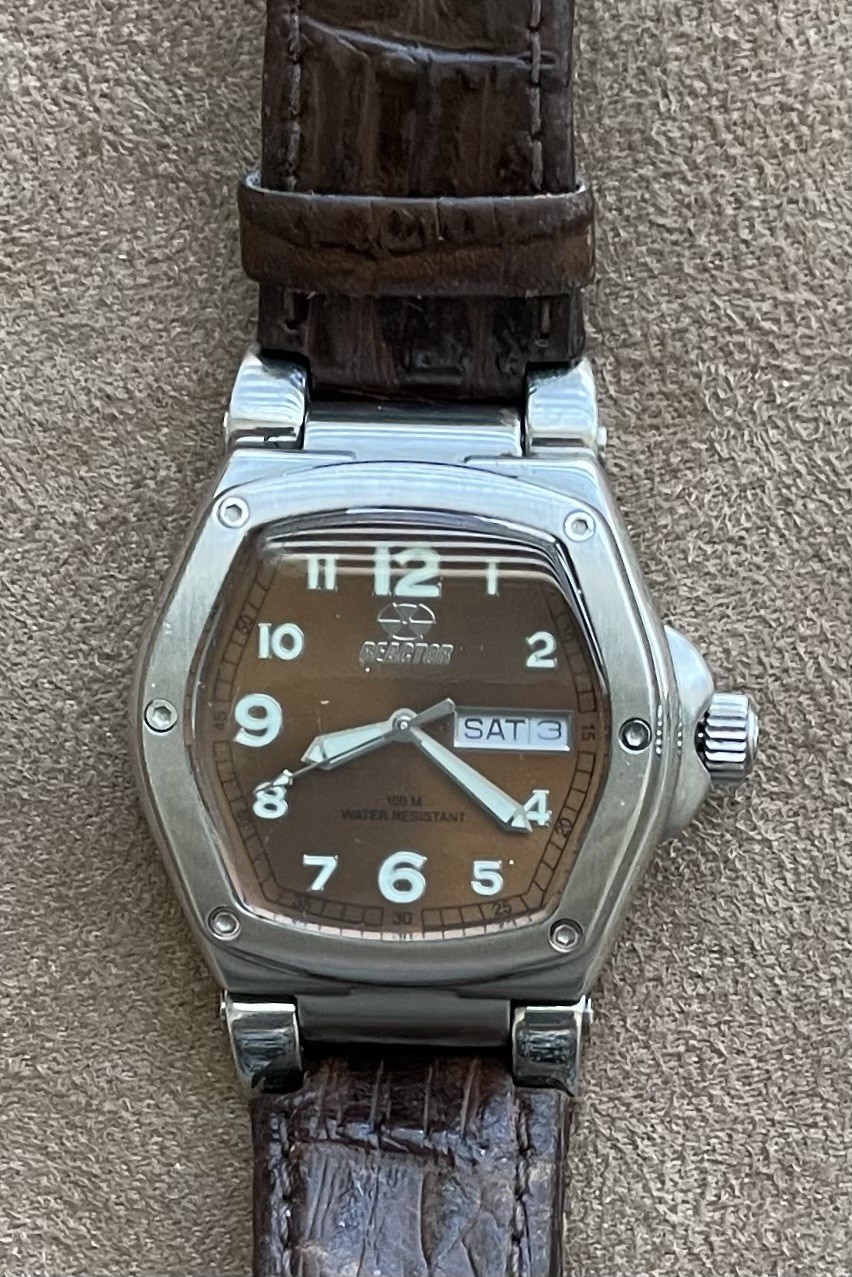 Rare Reactor Copper Face Tonneau Watch. Easy To Read Luminous Dial. Alpha 31277
