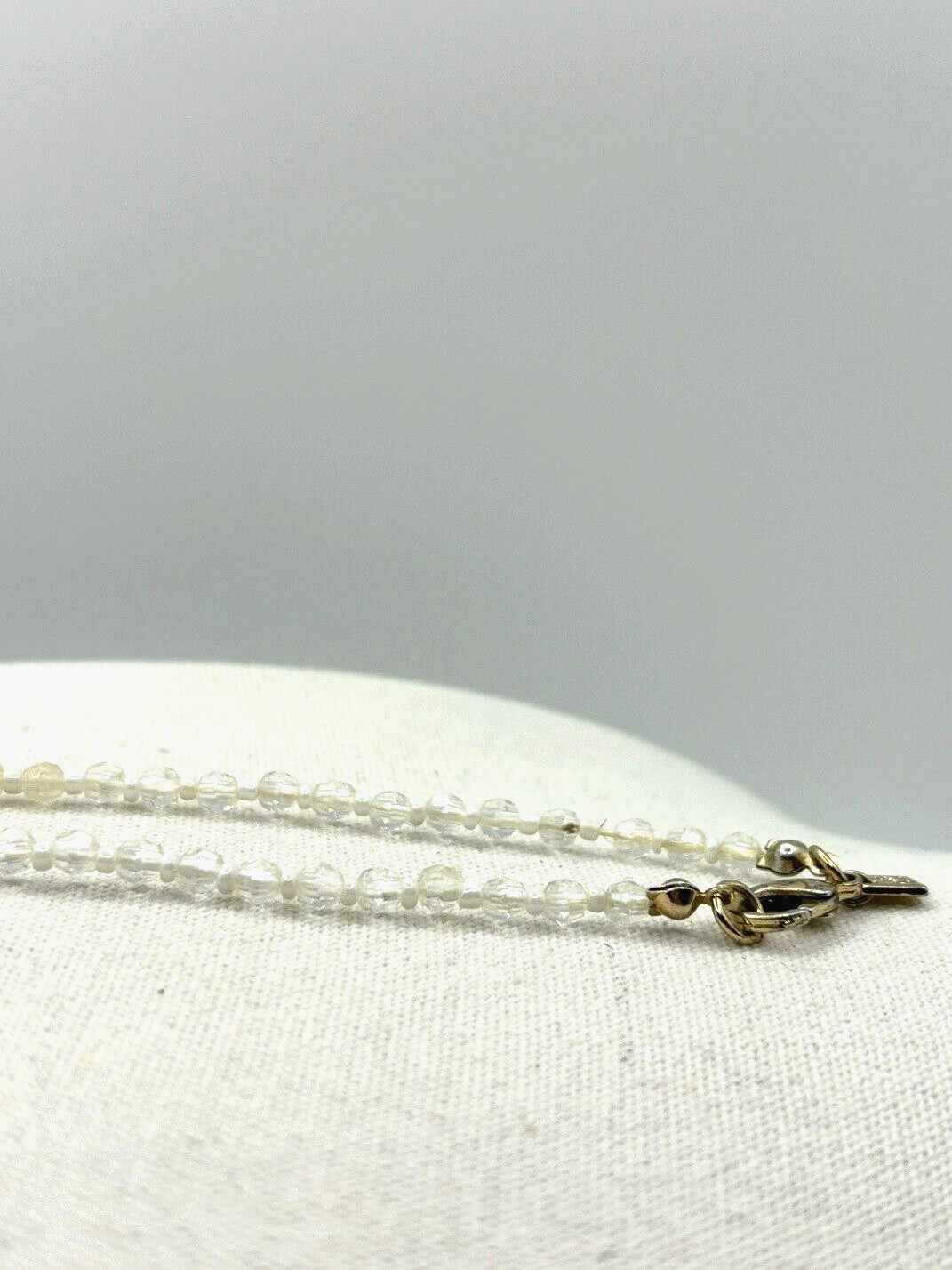 Banana Republic Champagne Cream White And Gold Graduated Bead Necklace 30 Inch