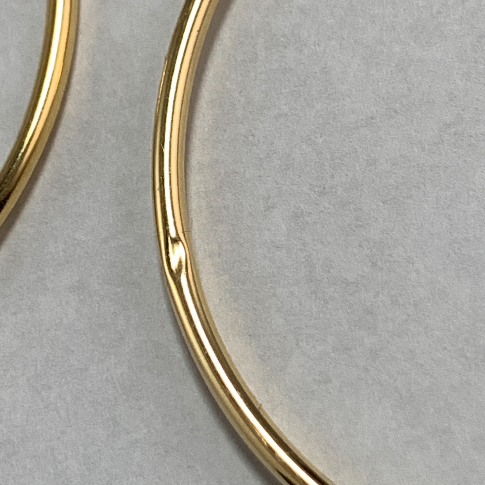 Vintage 14KT Yellow Gold Tube Hoop Earrings 2.25″ by 2mm 2.5+ grams AS IS DENTS