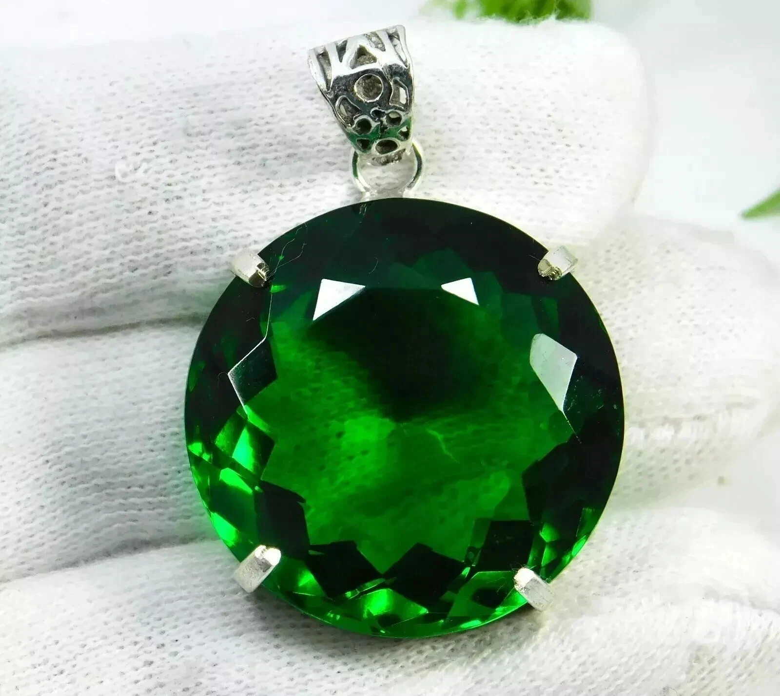 Natural 90.20 Ct+ Tsavorite Garnet Certified 925 Solid Silver Pendant Gemstone