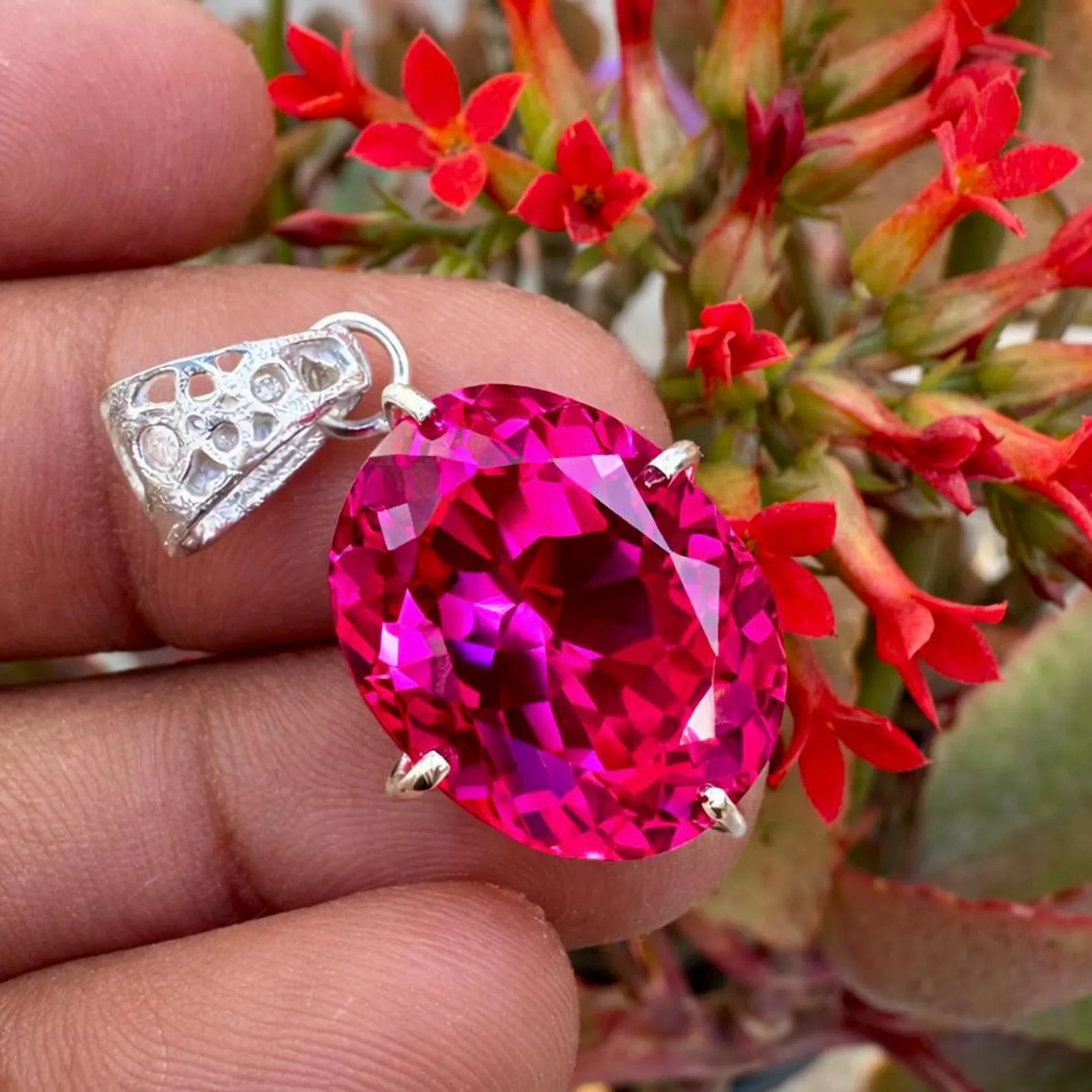 Natural GIE Certified Pink Sapphire 30.50 Ct Oval Cut Loose Gemstone Pendant 925