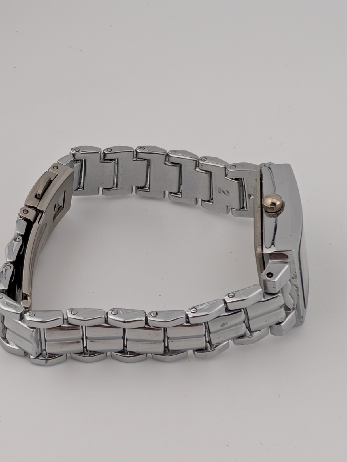 Longbo Watch Women 19mm Case Black Dial 6″ Silver Band- New Battery