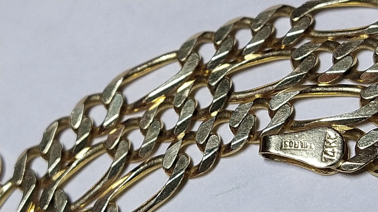 Solid 14k gold 4.2mm Italian figaro chain 14.71 grams – 24″