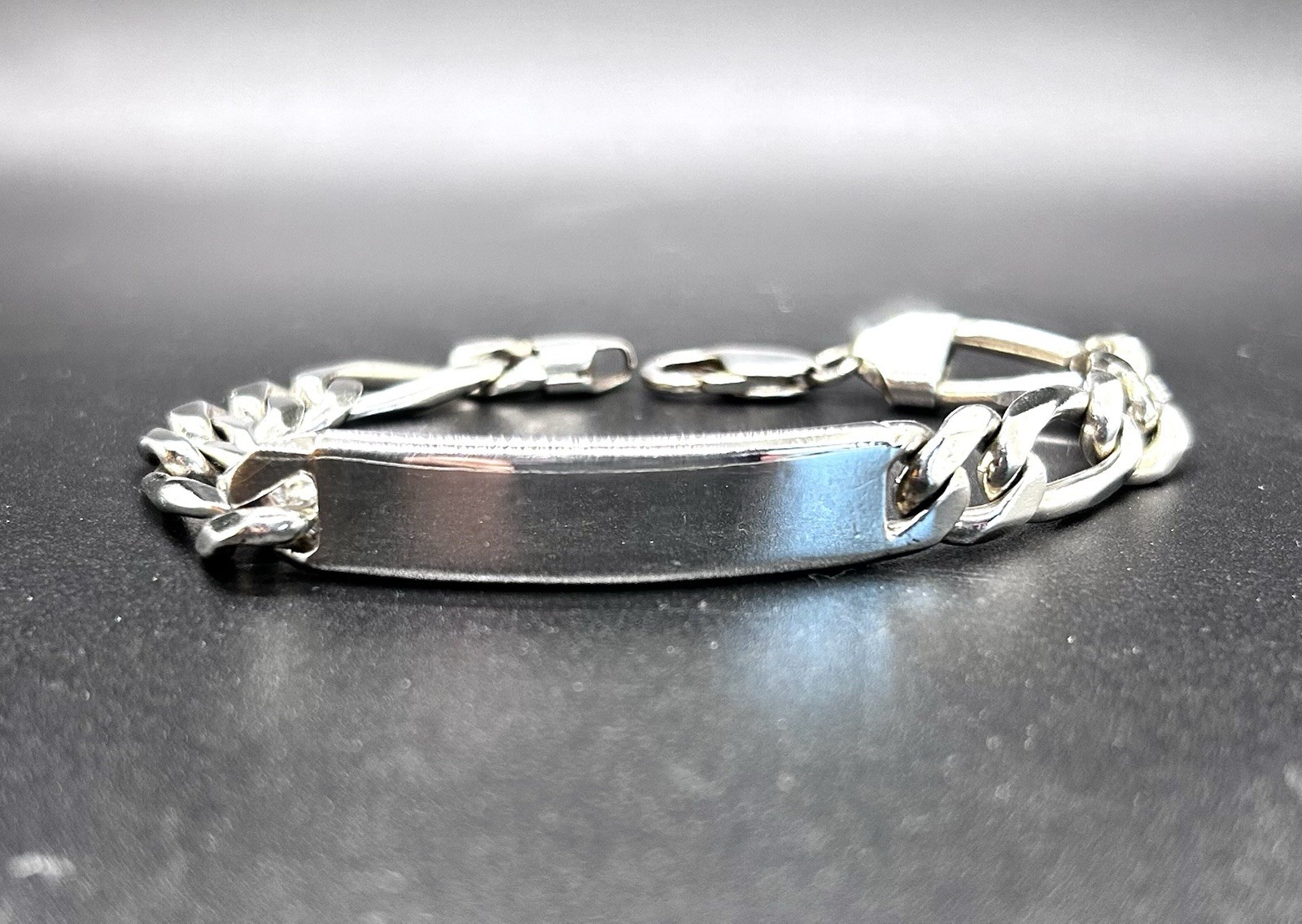 Vintage Sterling Silver Figaro Chain ID Bracelet size 9in 47.6Grams Un-Engraved