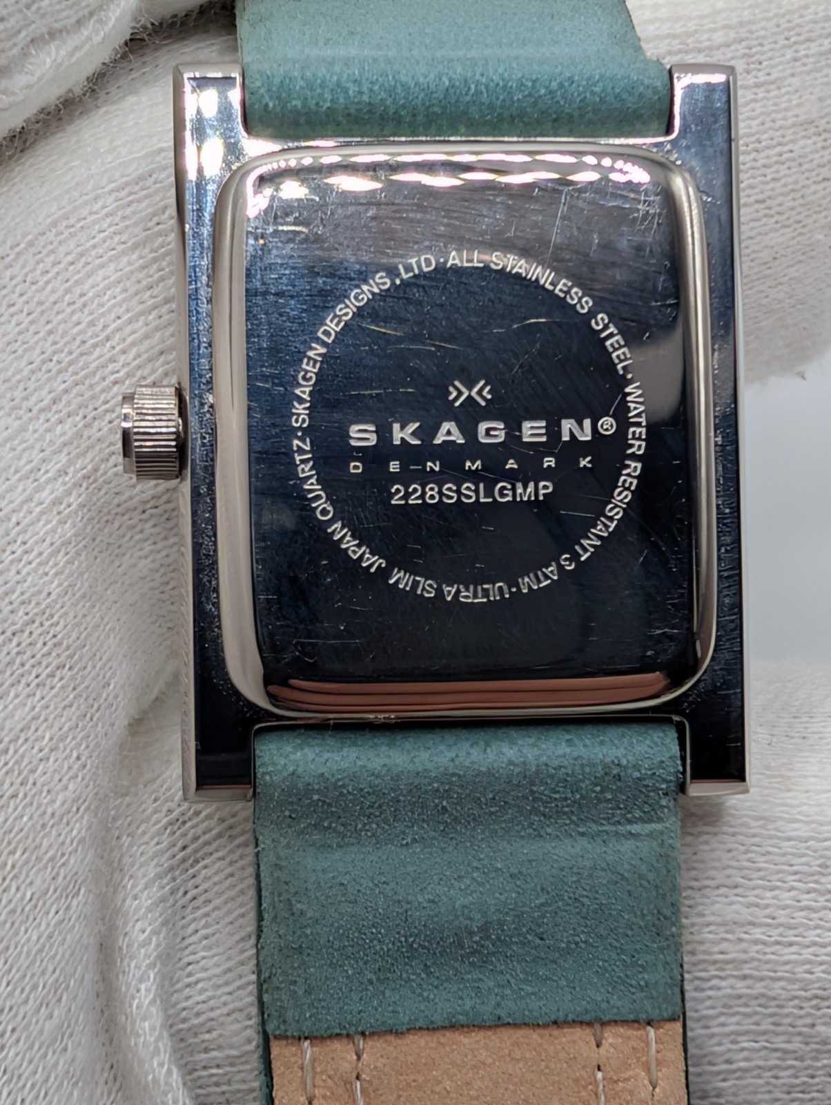 Skagen Women’s Quartz Rectangular Watch Mother of Pearl Dial Green Leather 30m