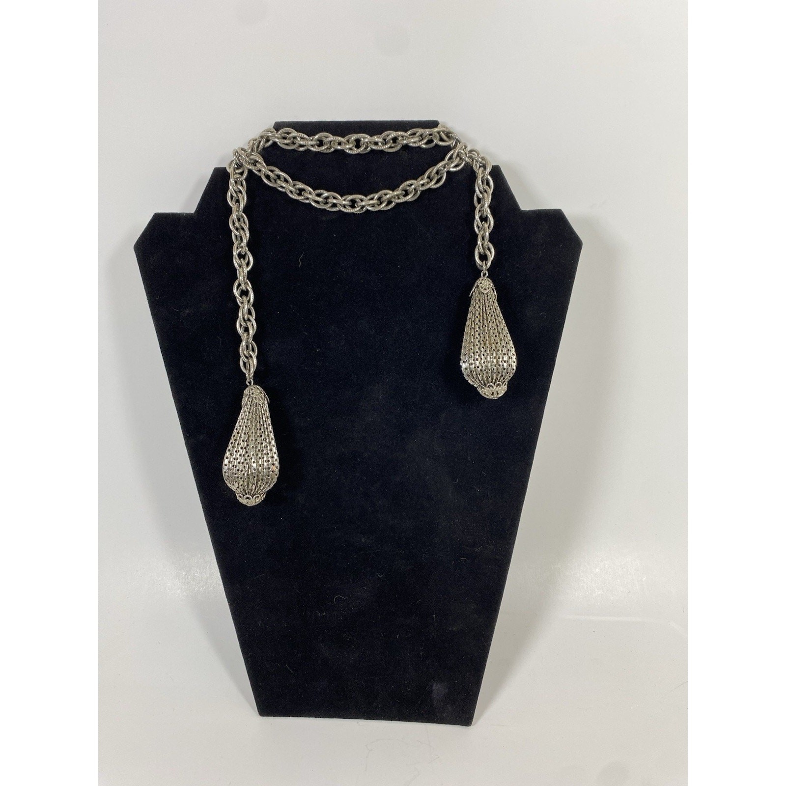 Vintage Silver Tone Lariat Necklace 32 In Long Women’s Fashion Jewelry