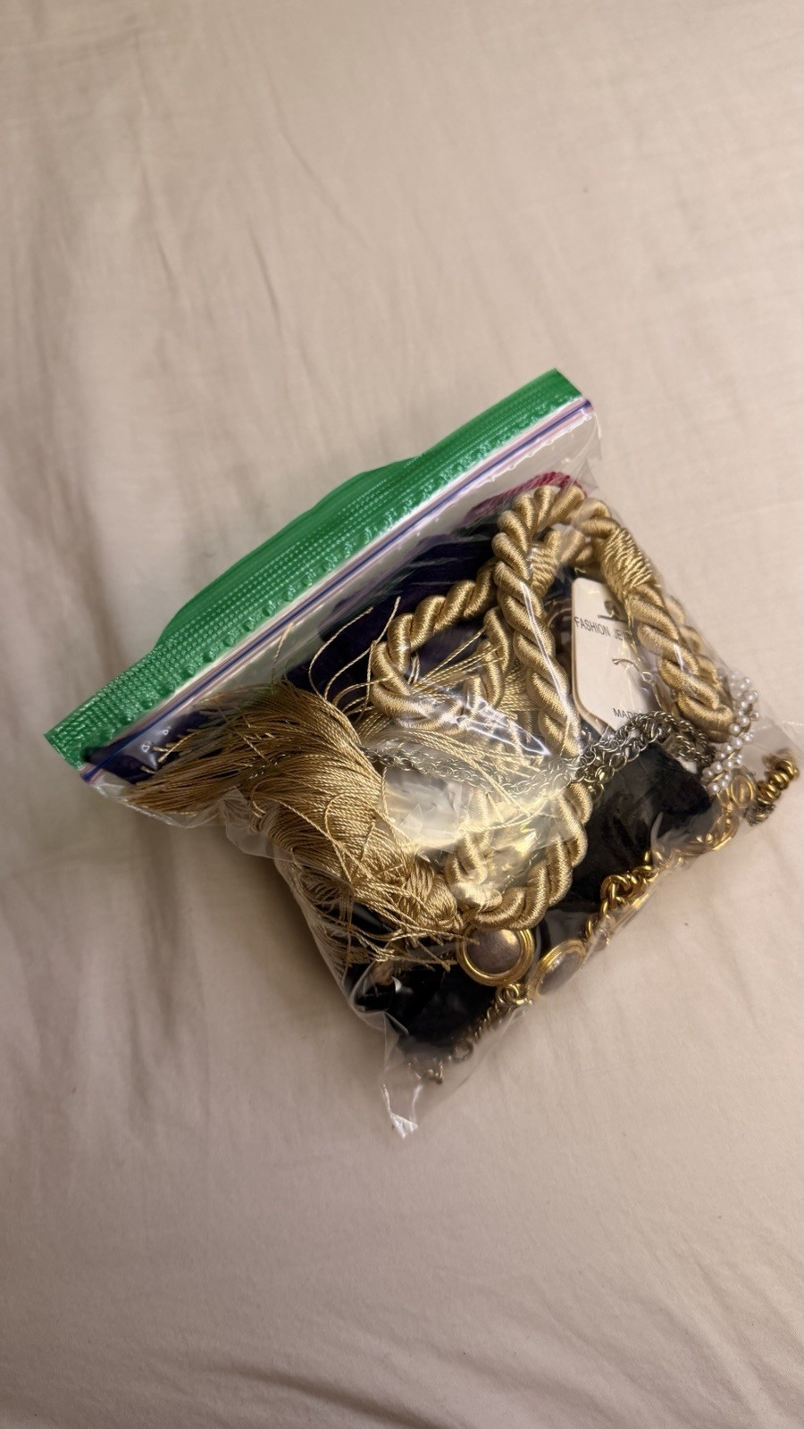 Mystery Bags of Jewelry 1 Lb – One Pound Mixed lot For Crafts And Repairs