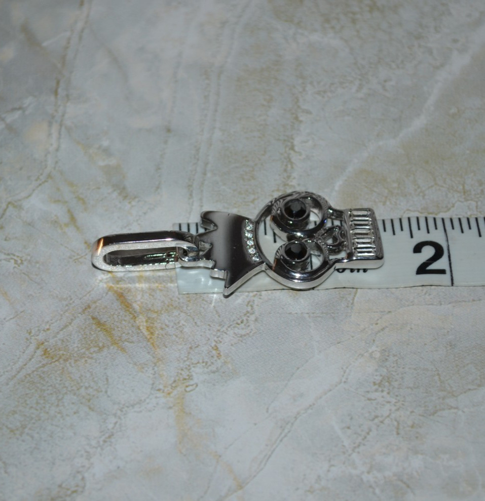 Henri Bendel Influencer Graffiti Skull Charm