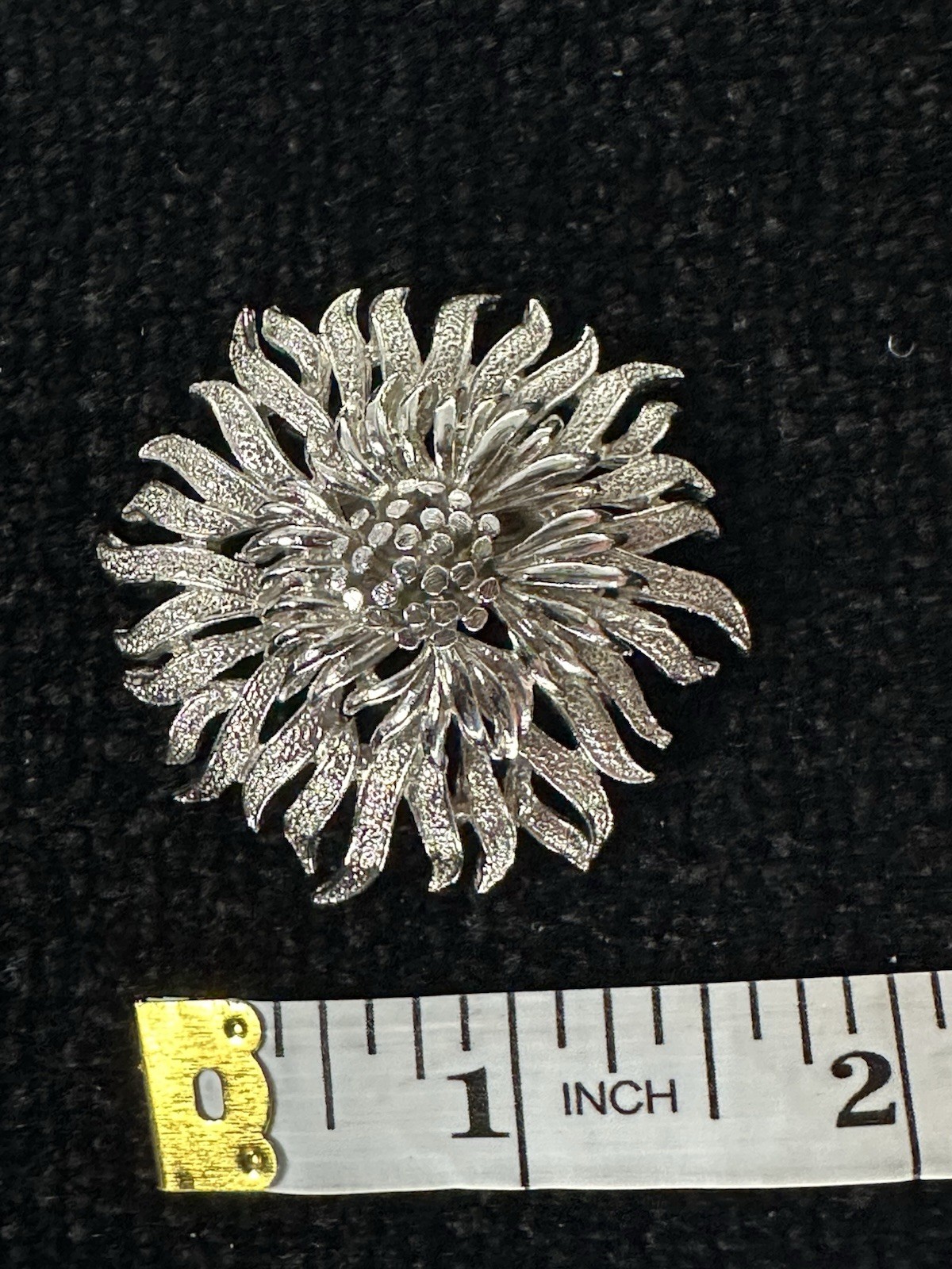 Vintage Coro Signed Silver Tone Metal Flower Brooch Pin Flowers & Plants Theme