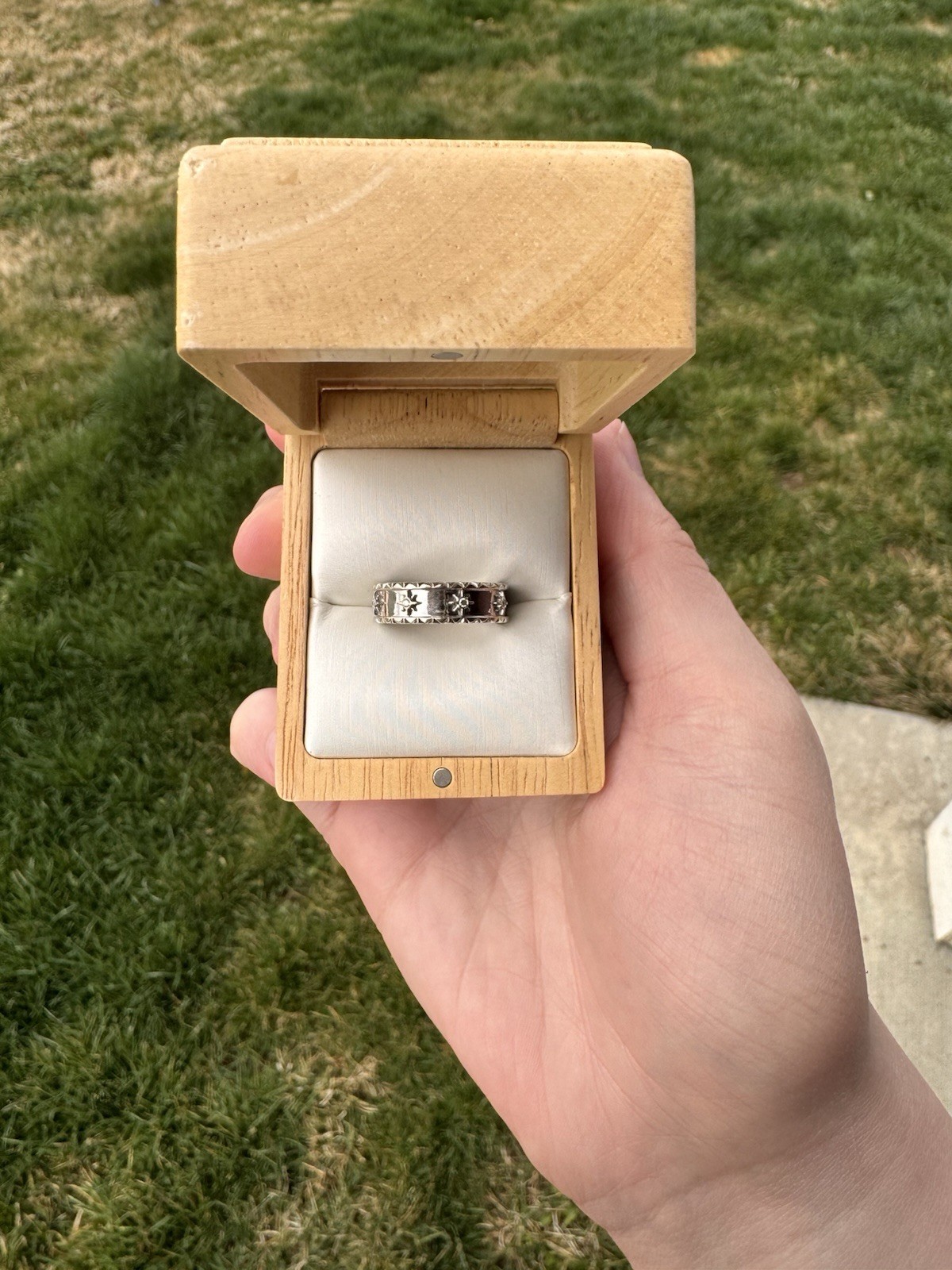 Brilliant Earth Sol Starburst Ring — White Gold