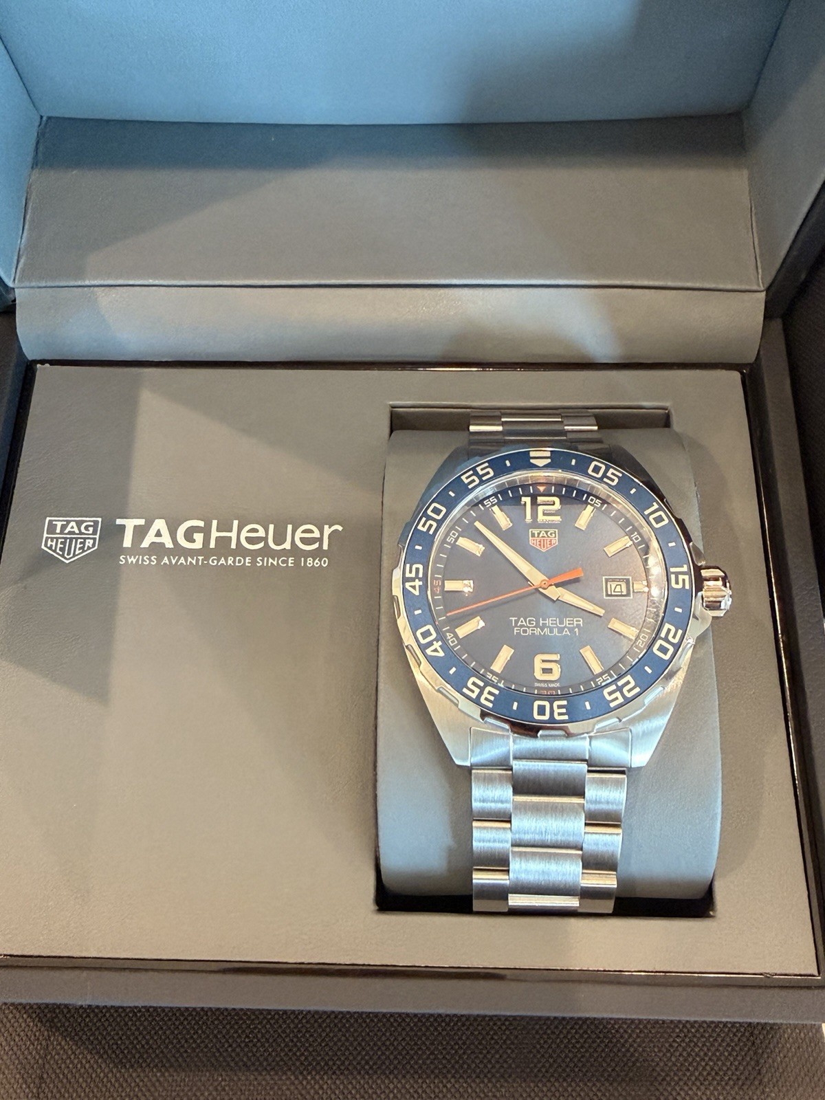 TAG Heuer Formula 1 Quartz Blue Sunburst Dial 43mm 200m Date Sapphire w/ Box