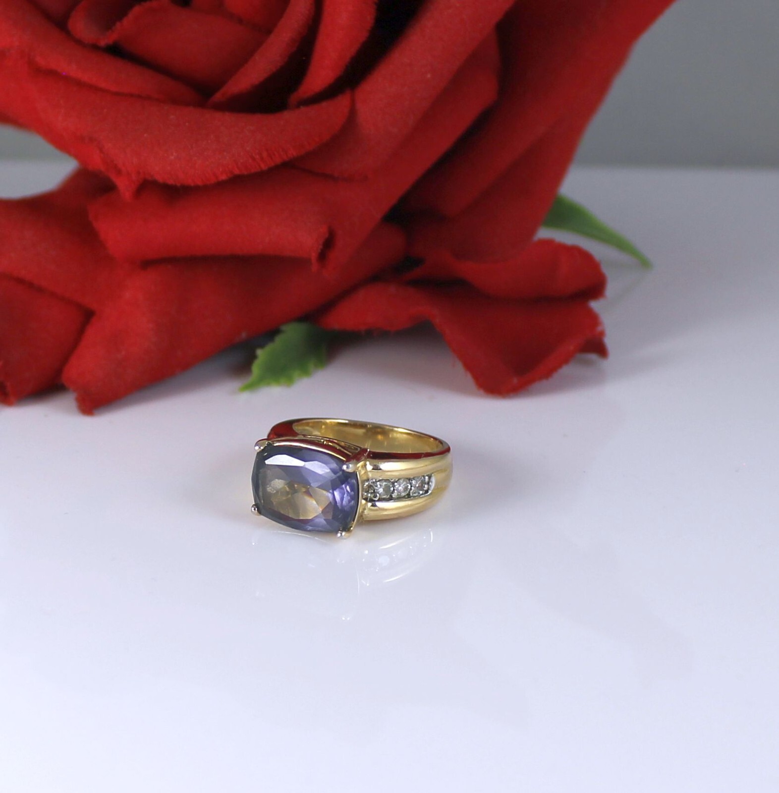Sterling Silver Simulated Blue & White Cocktail Ring Size 8 7.69g CAT RESCUE