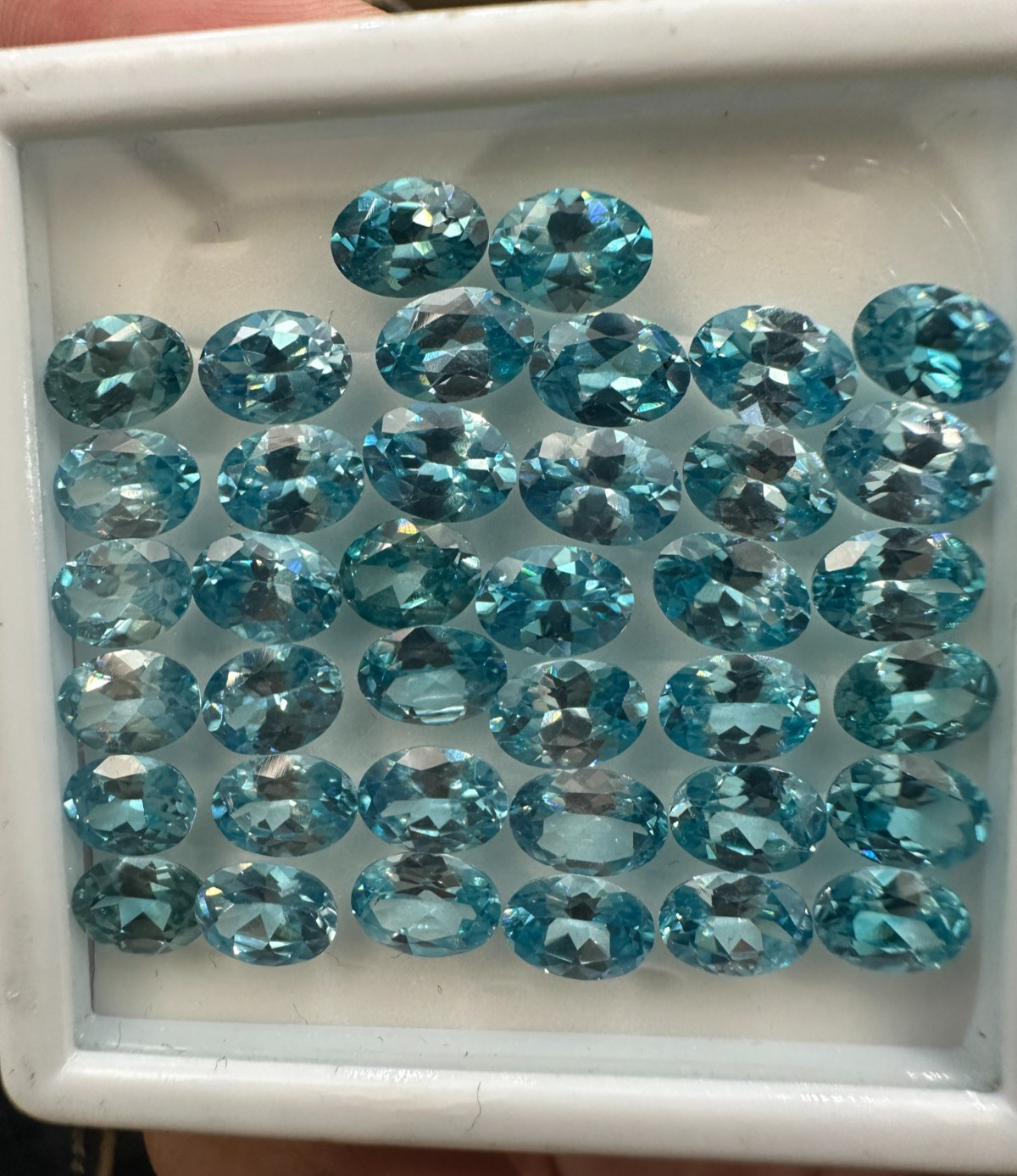 Natural Blue Zircon Oval Gemstone Faceted Cut 5x7mm For Jewelry Making 39.62 Ct.
