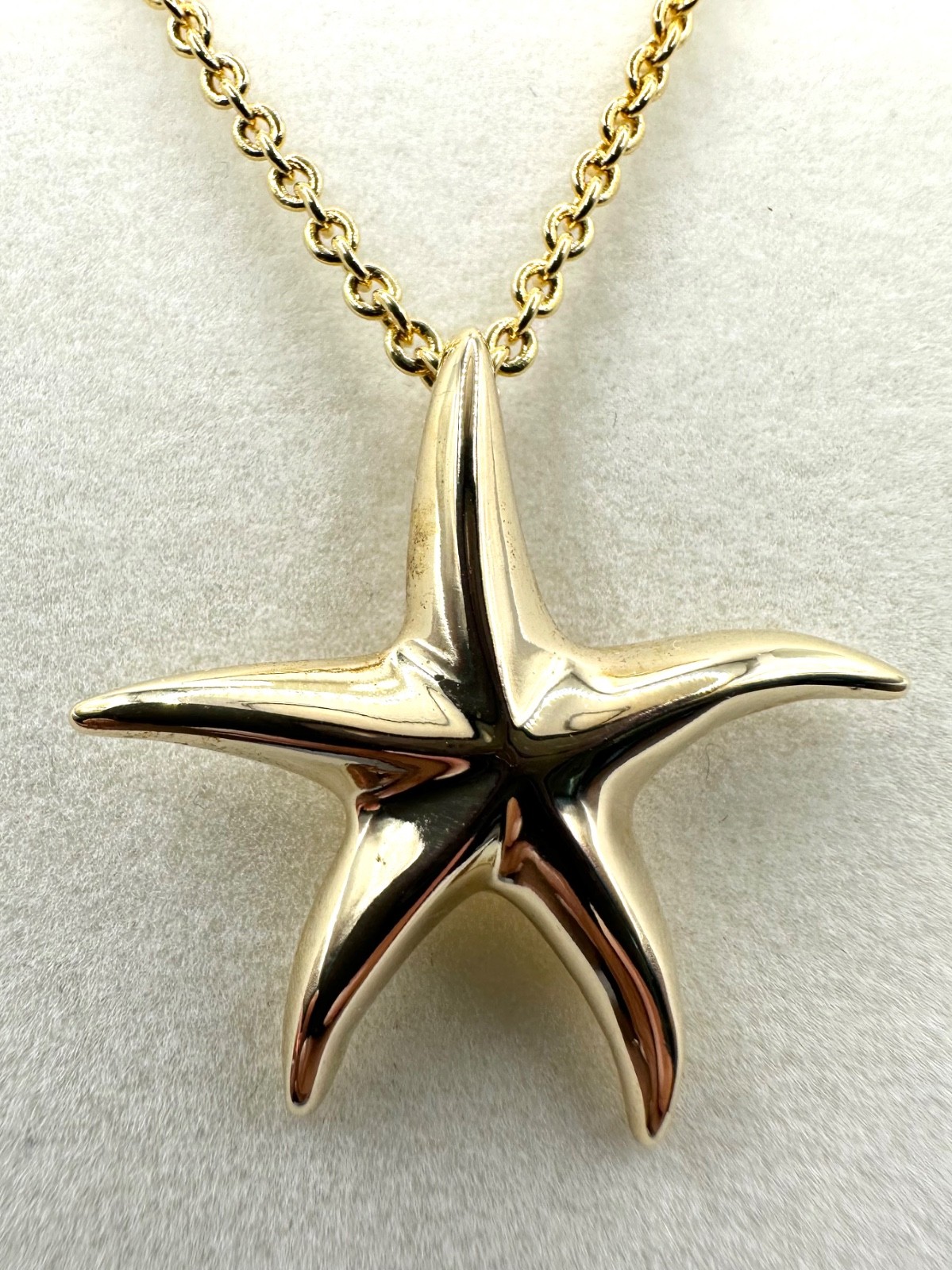⭐️ Cookie Lee Gold Tone Starfish Necklace Coastal Beach Pendant NWT Adjustable