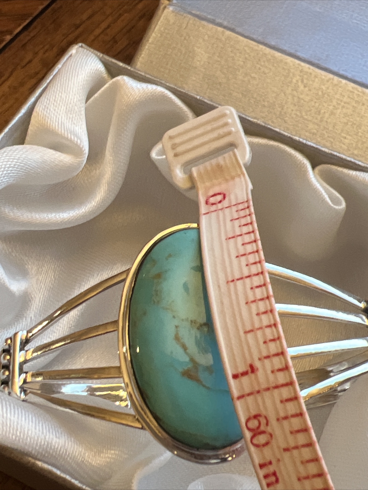Natural Kingman Turquoise Cuff Bracelet Sterling Silver 7 in (16.40 g) 3.75 ctw