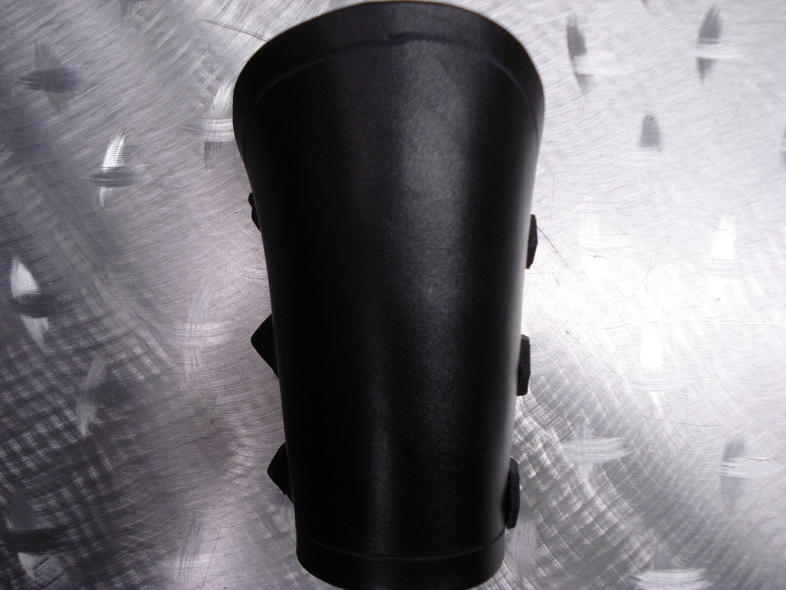 BLACK PLAIN LEATHER GAUNTLET. BLACK DEATH (MDLG0243)….. REVENGE
