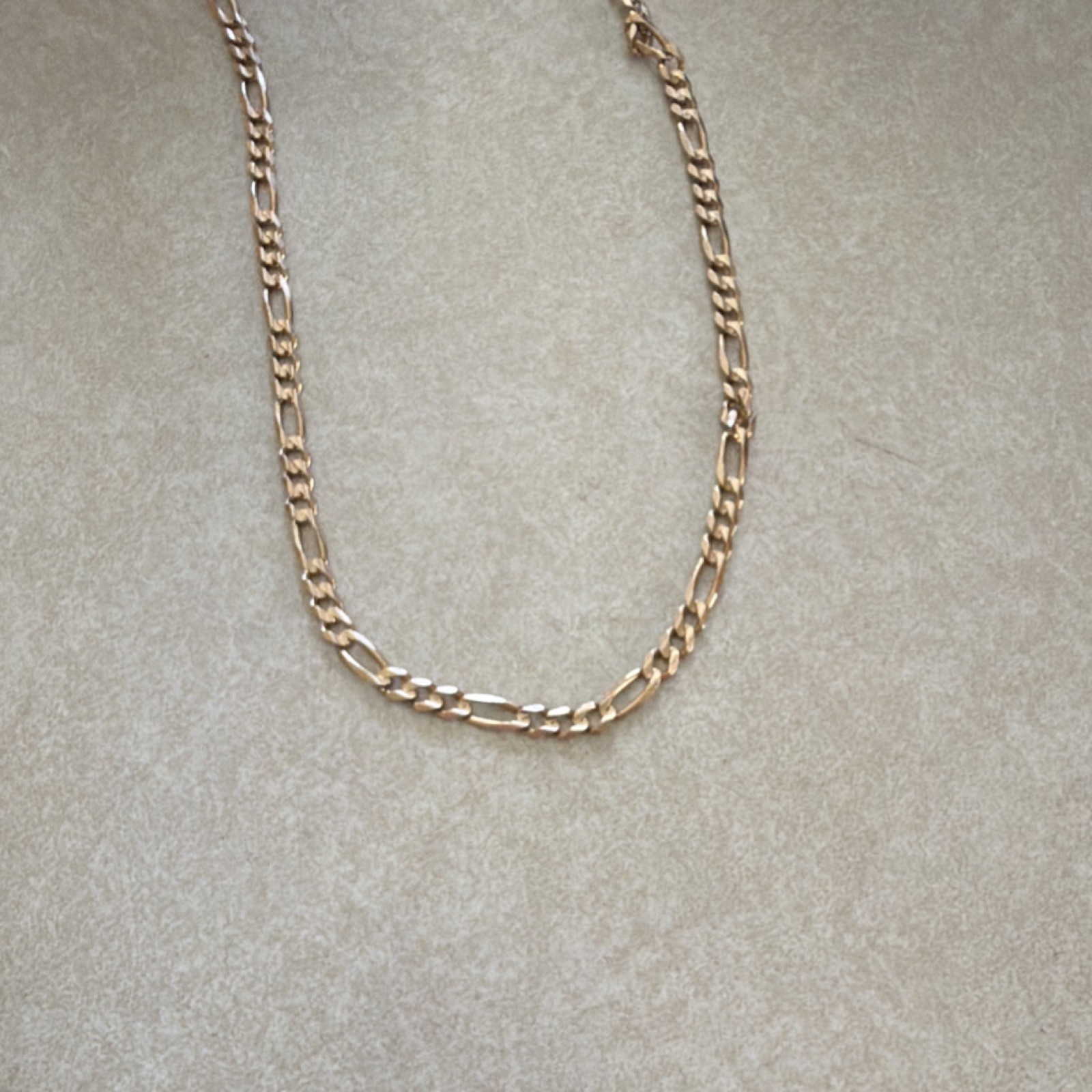 18g 10K Gold 21 Inch Figaro Chain