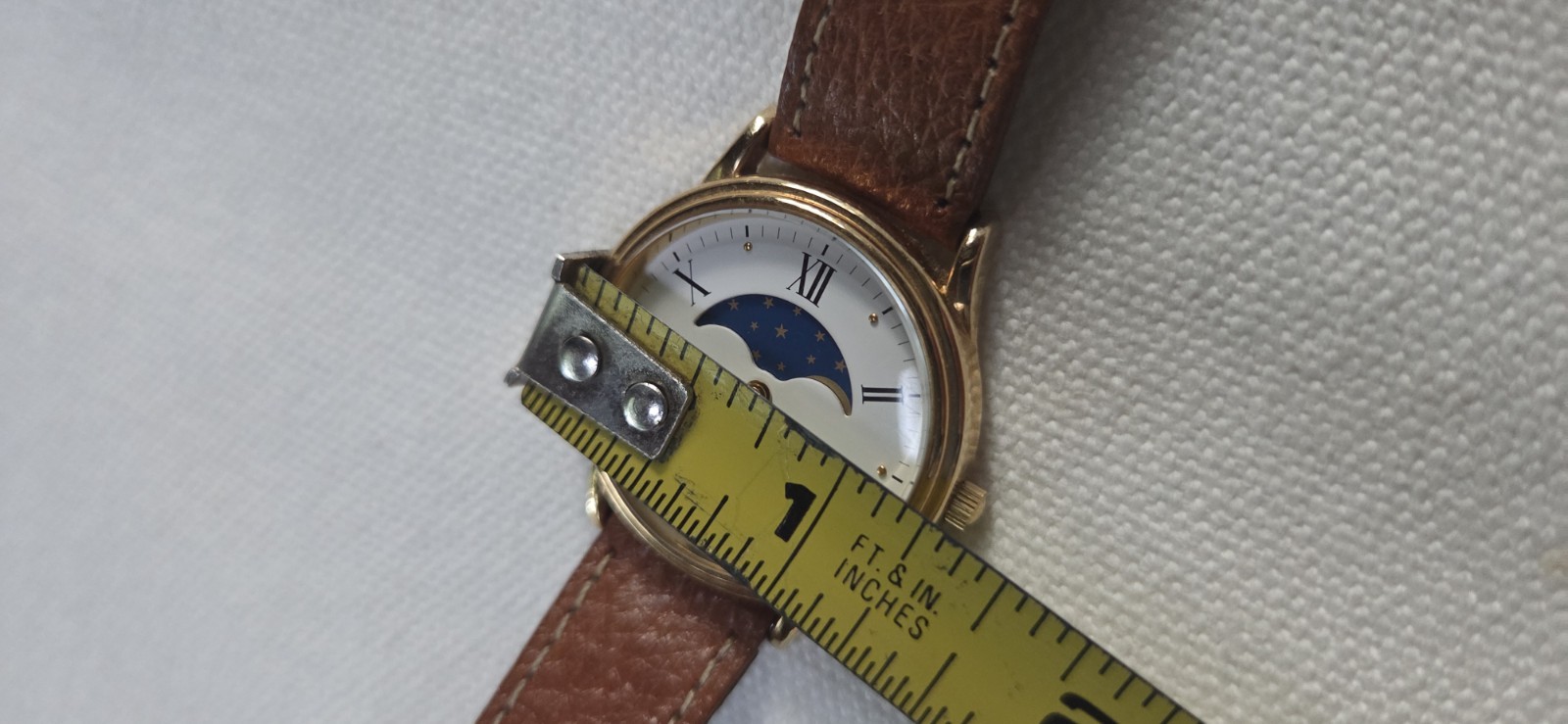 Vtg Timex Moon Phase Date Watch Unisex Gold Tone New Tan Leather Band Men’s