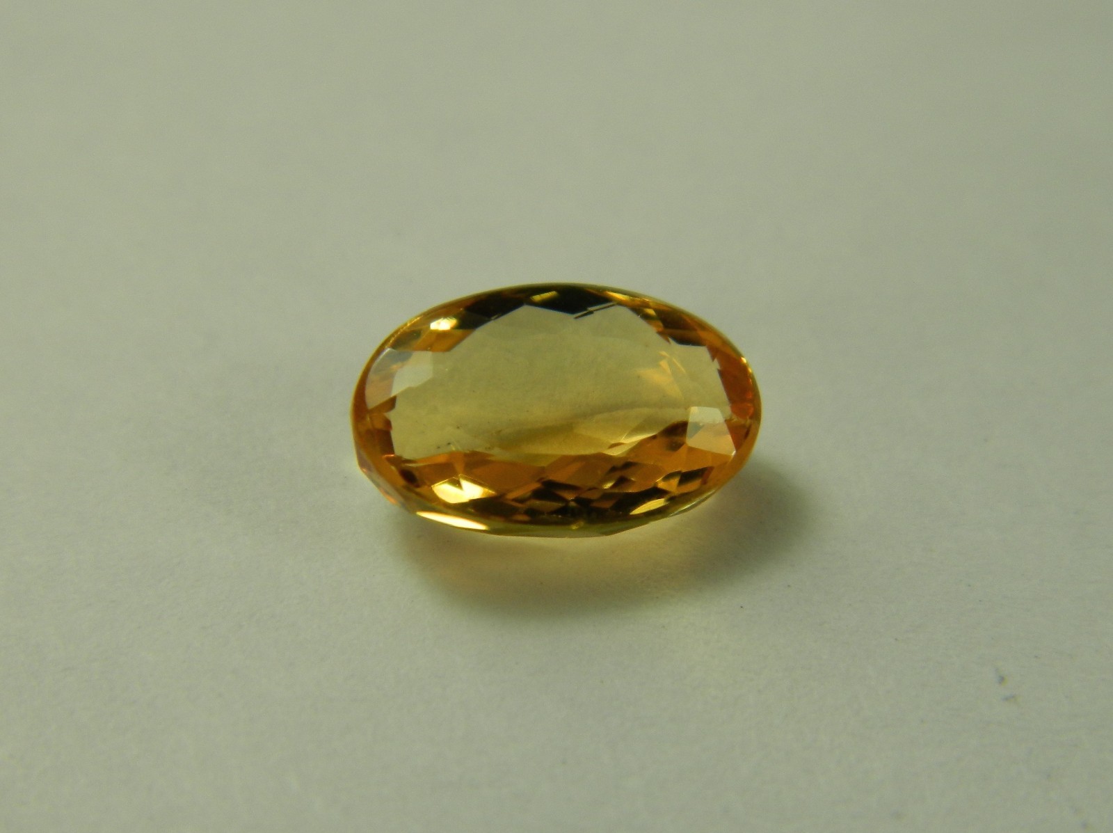 Imperial Topaz 2.26 Ct Clarity IF Oval Cut Natural Golden Brazil I078