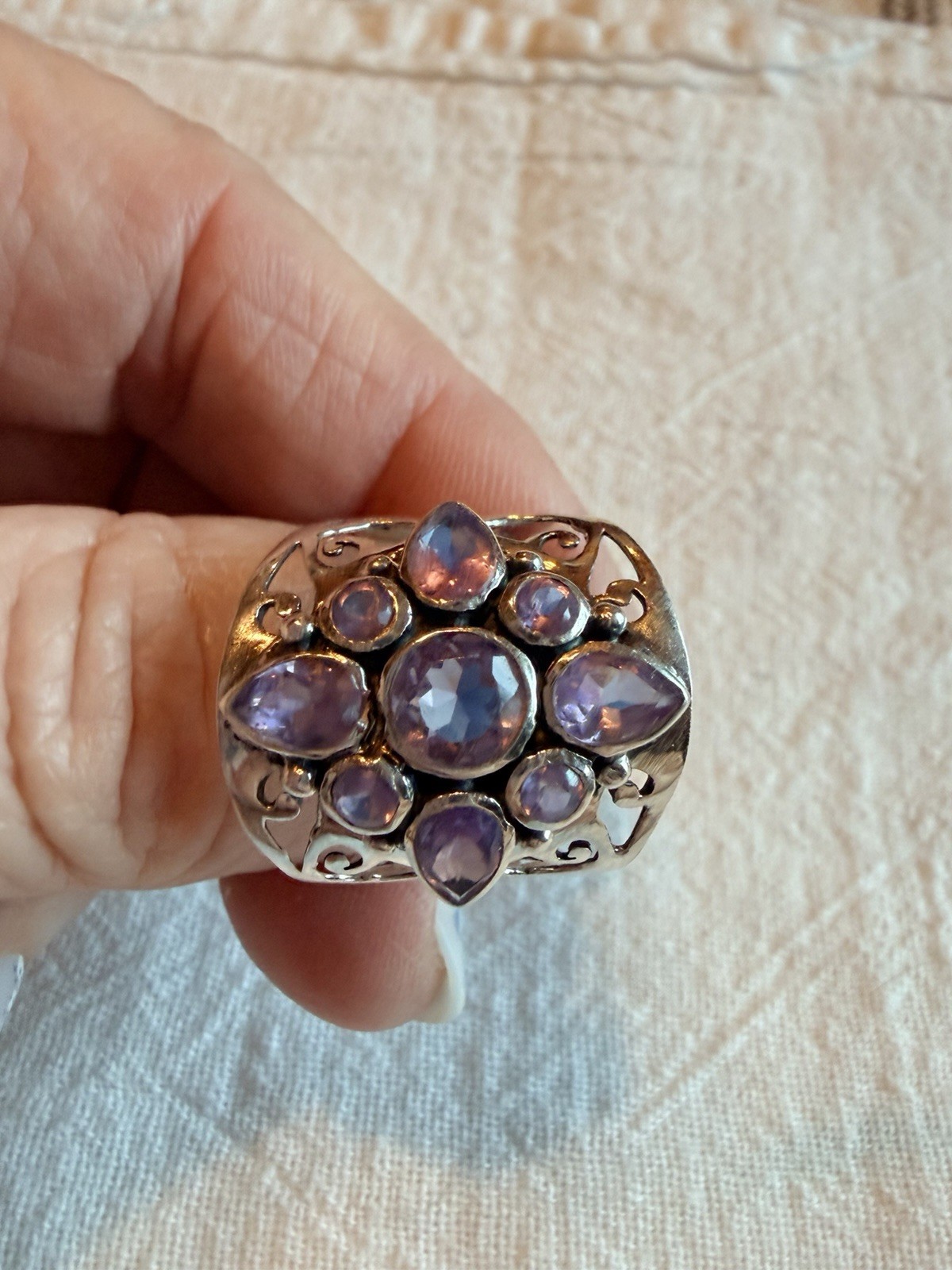 925SterSilver Amethyst Starburst!! Sz 9-1/2 Cigar Band Filagree Ring!!