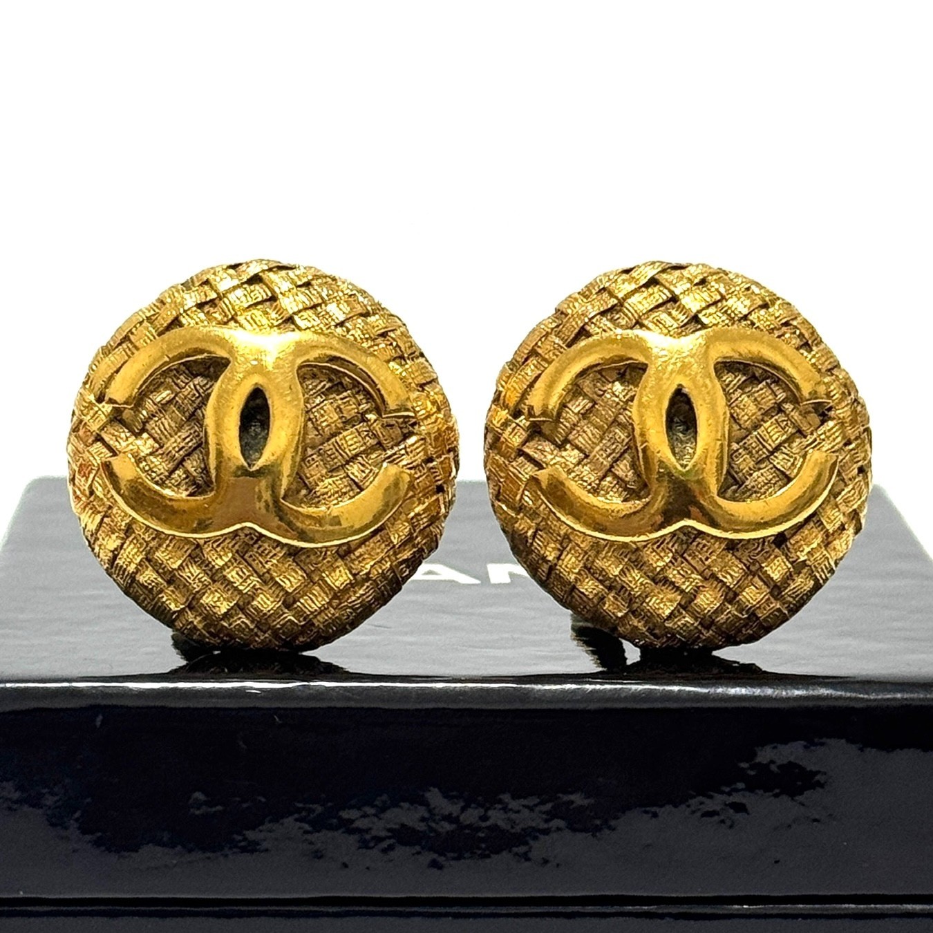 CHANEL Round Earrings Coco Mark CC Logo Gold Matelasse Clip-On Authentic JAPAN