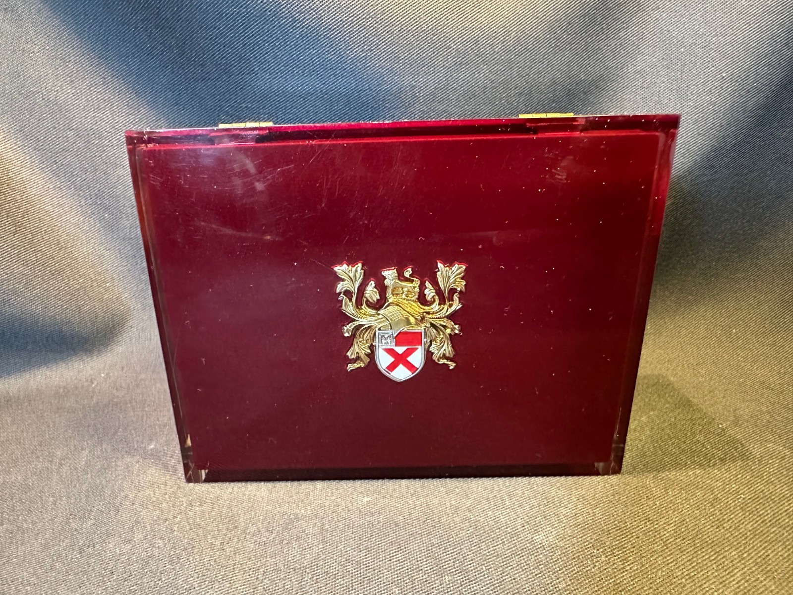 Vintage Lord Elgin Red and Burgundy Durapower 21J Acrylic Presentation Watch Box