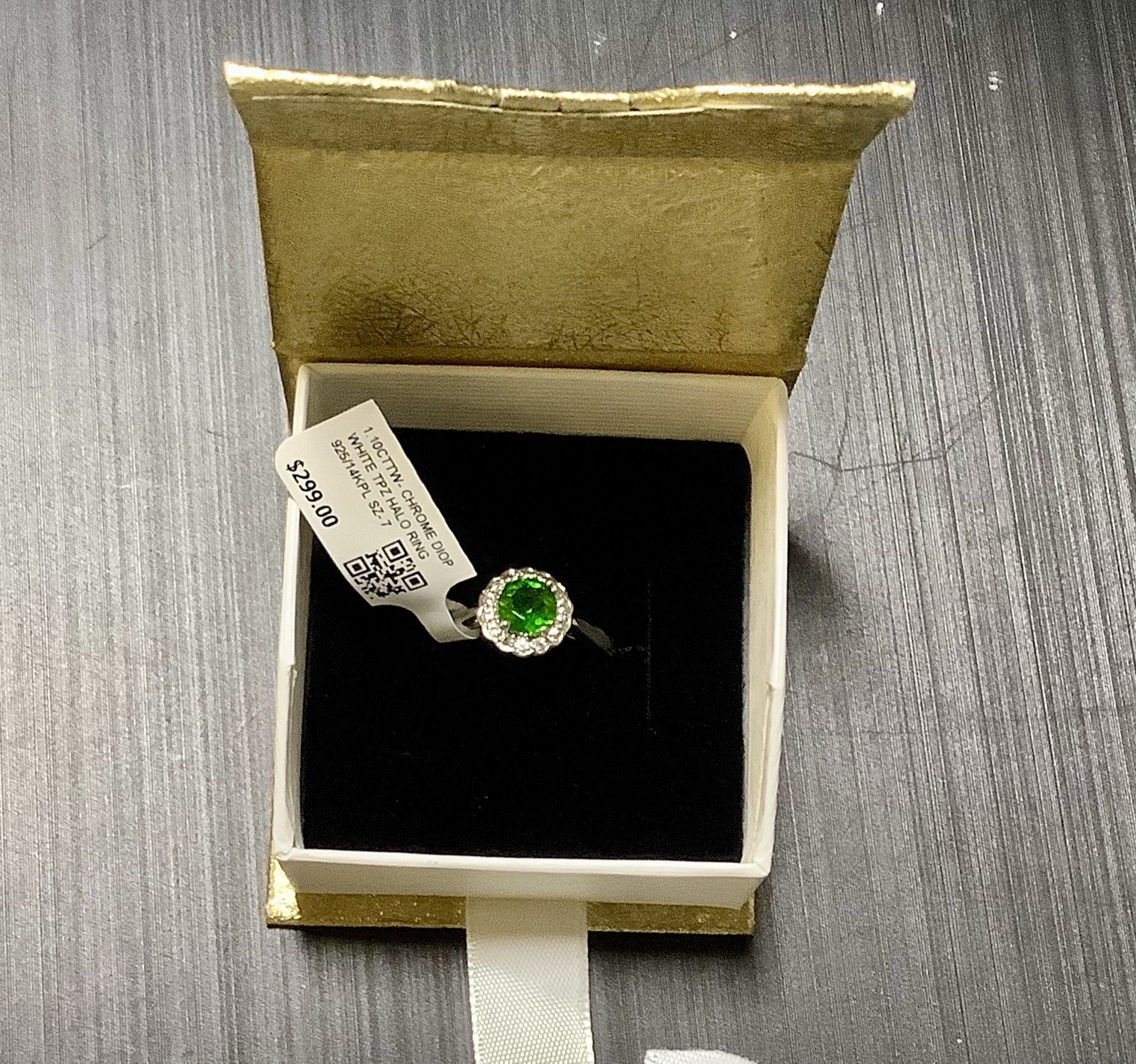 REAL NATURAL GREEN CHROME DIOPSIDE & WHITE TOPAZ HALO RING SILVER