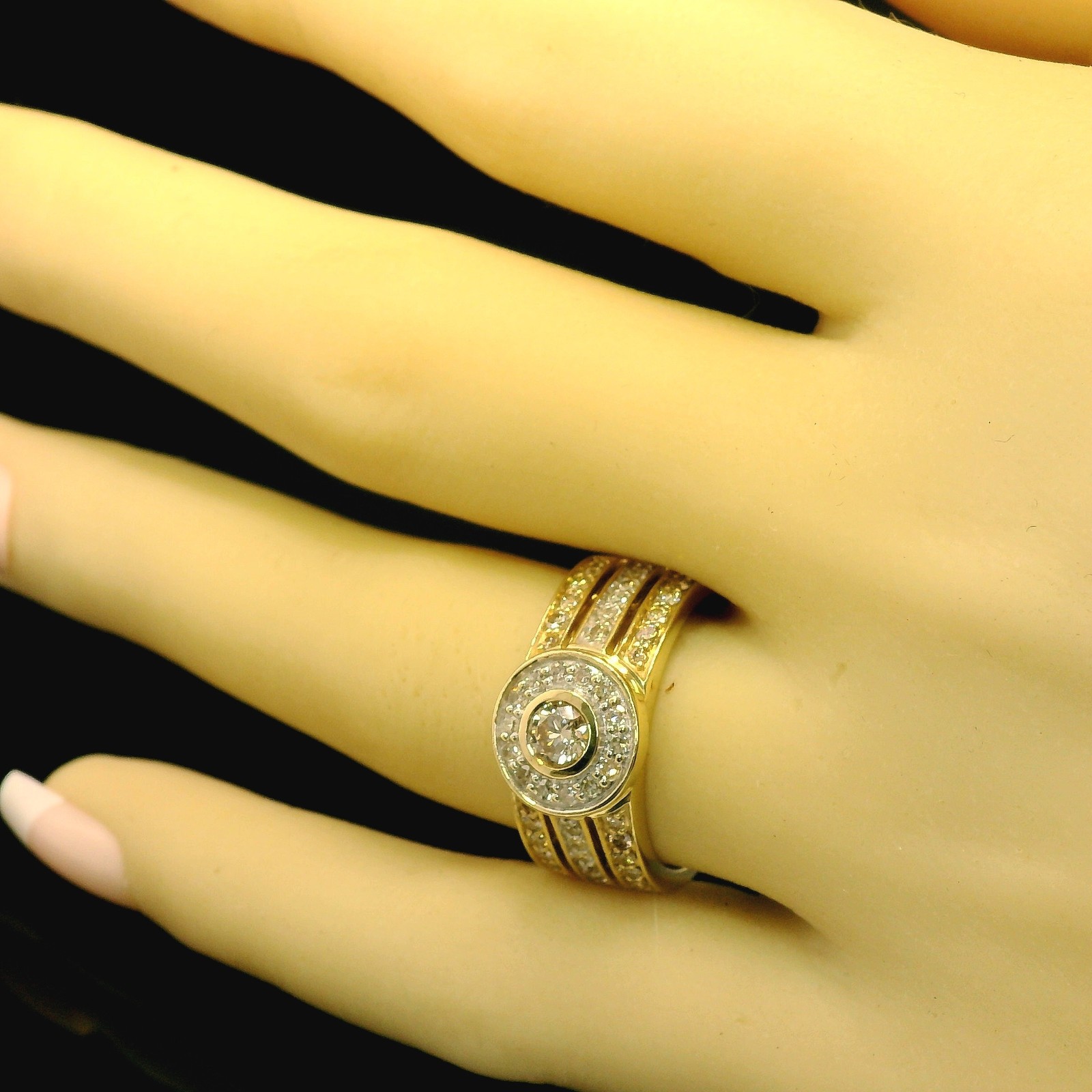 Elegant 9ct Yellow Gold Diamond Ring Multi Cut Shoulders 6.8g Size O