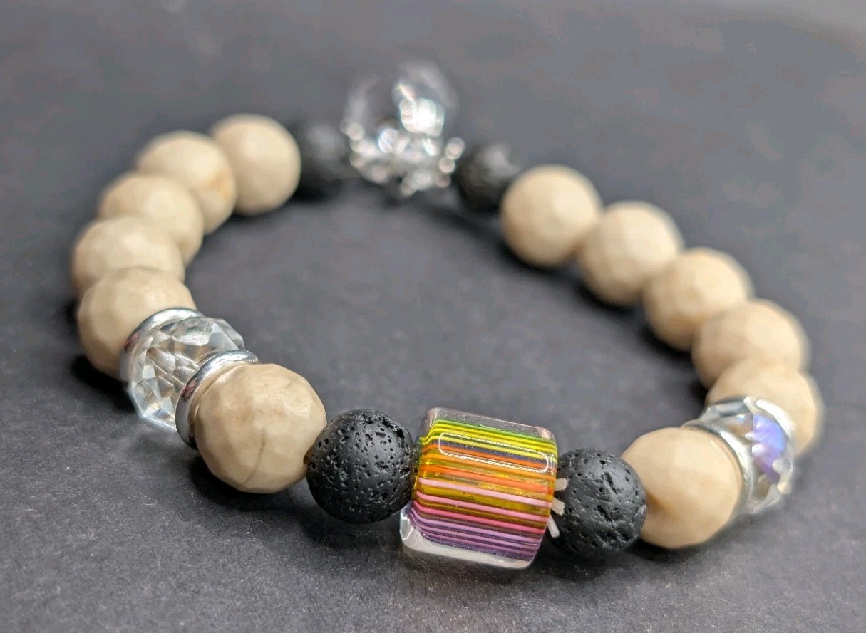 Women’s Stylish Fun Prism Stone Beaded Stretch Bracelet (16cm) Small Wrist