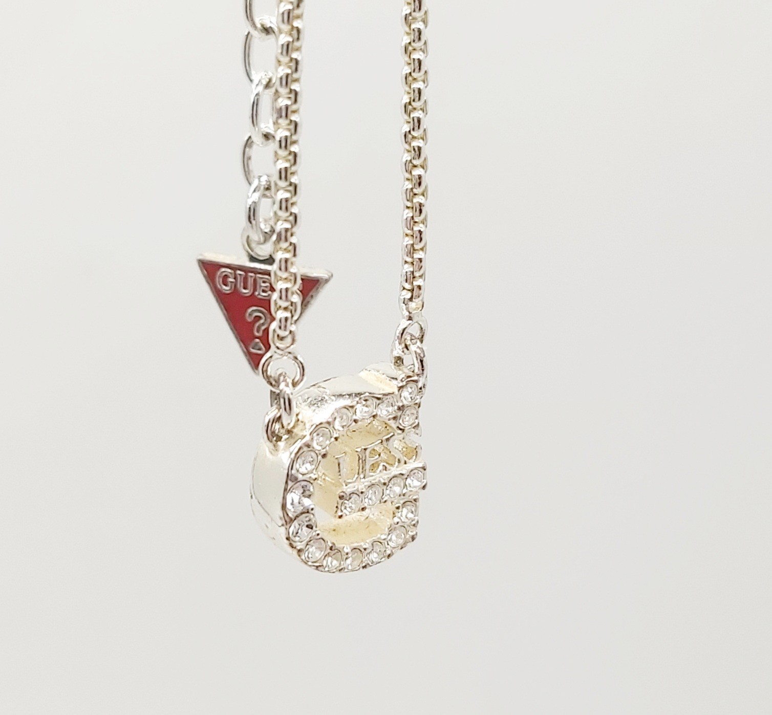GUESS Necklace Silver Tone Clear Crystals Pretty Sparkly Spell Out VGC