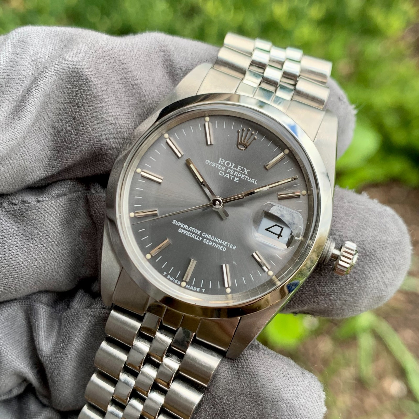Rolex Oyster Perpetual Date Ref. 15000 Grey Dial Automatic Wristwatch
