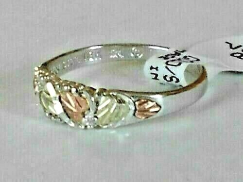 NEW Genuine Black Hills Gold and Silver Women’s Band Ring Sizes 5 thru 10 w/ Box