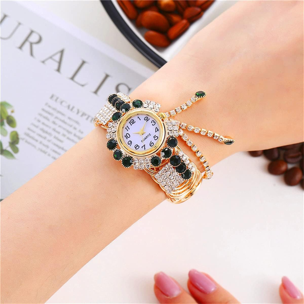 Wholesale Women Quartz Watches Alloy Steel Tassel Bracelet Fashion Ladies Bangle