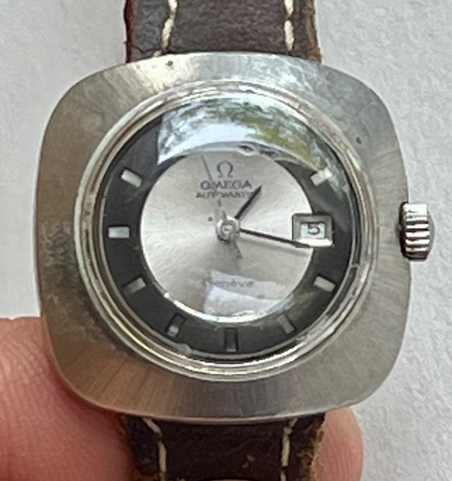 Vintage OMEGA Geneve Automatic Ladies Wristwatch Unique Retro Working